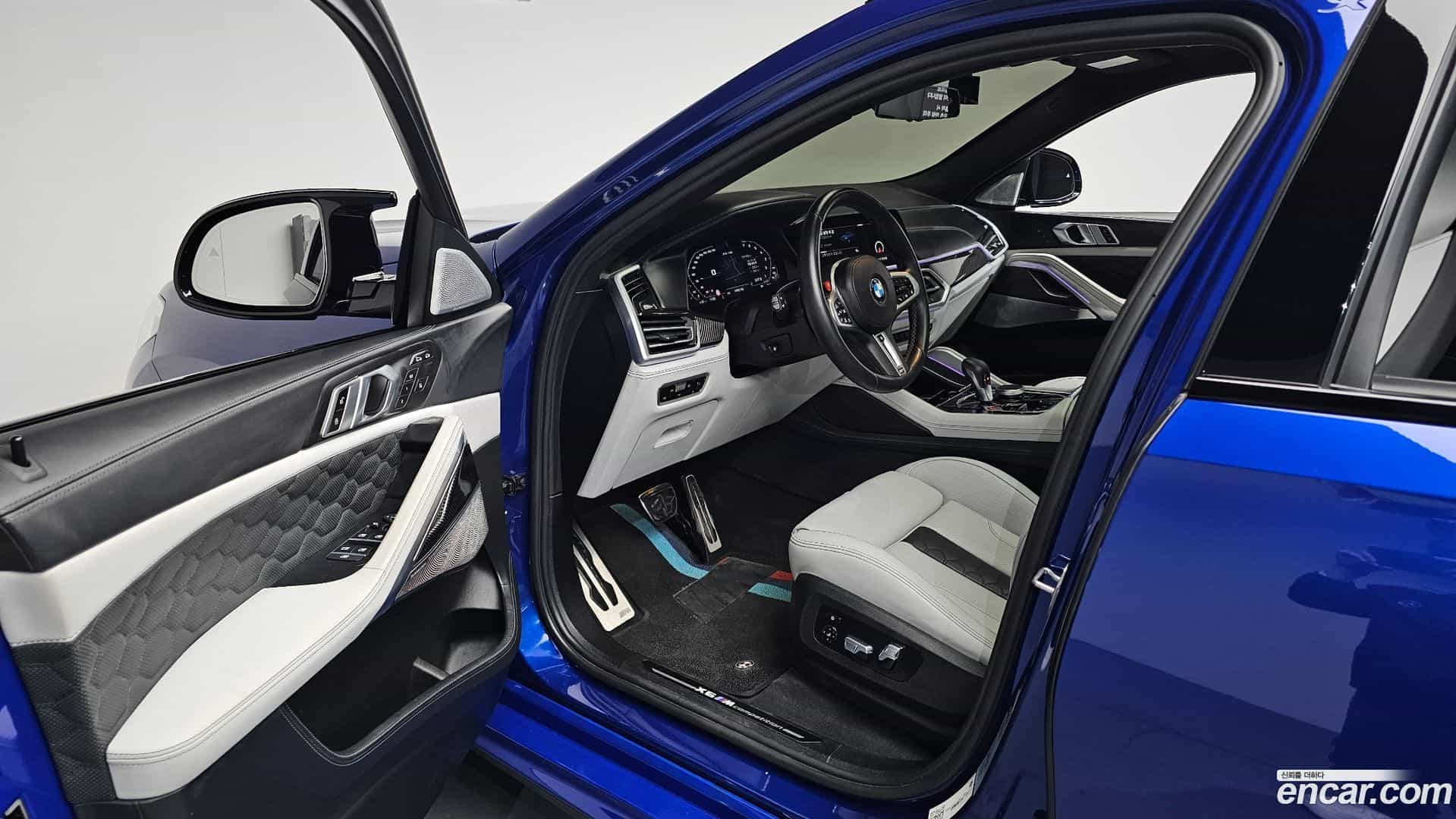 X6M BMW 2022.5-INNER-010