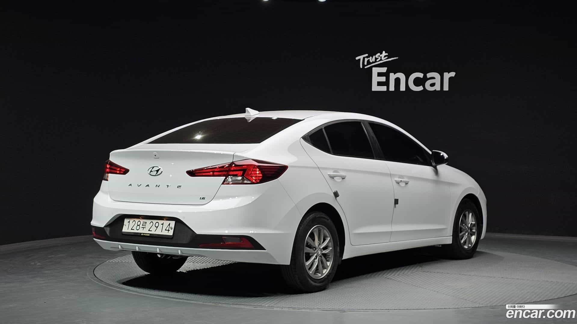 AVANTE Hyundai 2019.8-OUTER-002