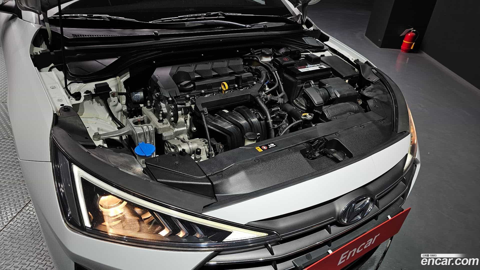 AVANTE Hyundai 2019.8-OUTER-006