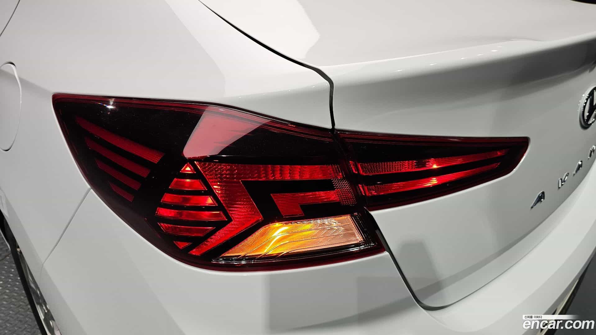 AVANTE Hyundai 2019.8-OUTER-033