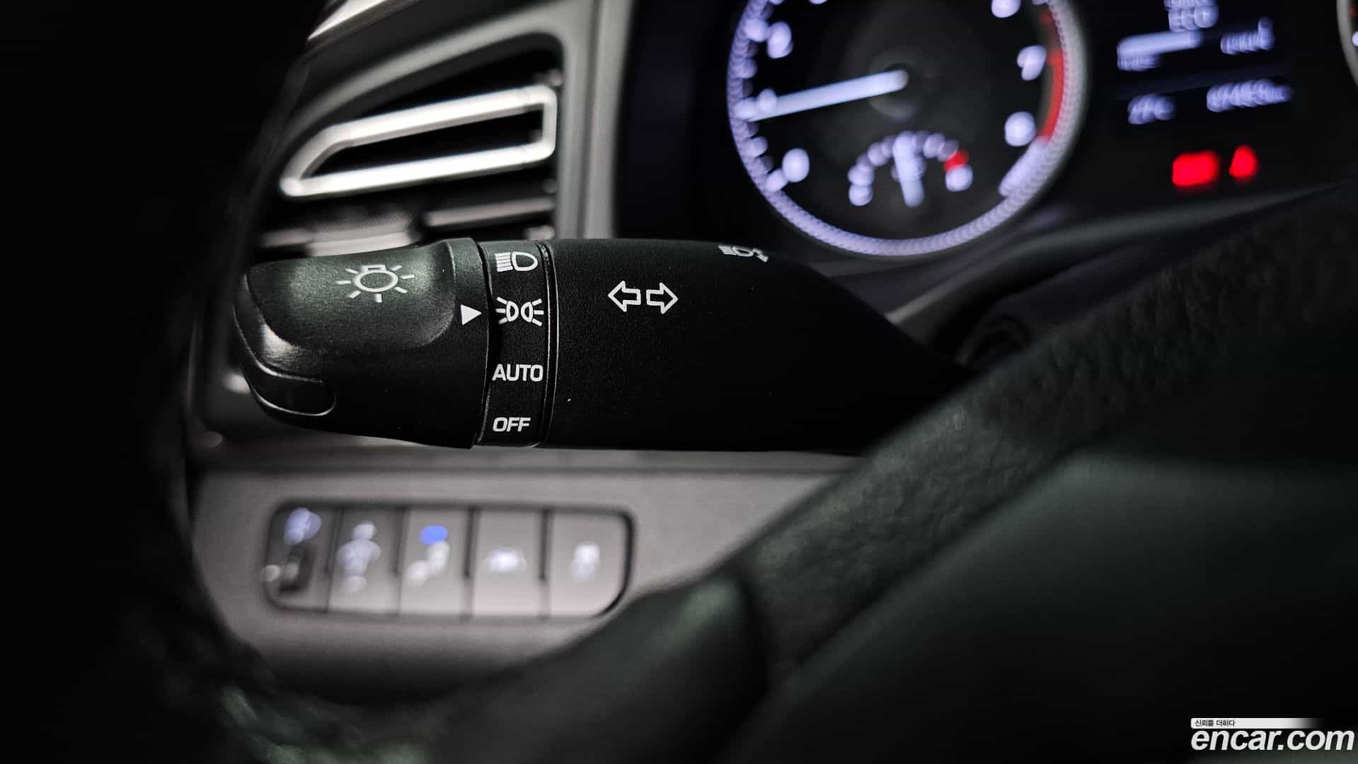 AVANTE Hyundai 2019.8-OPTION-041