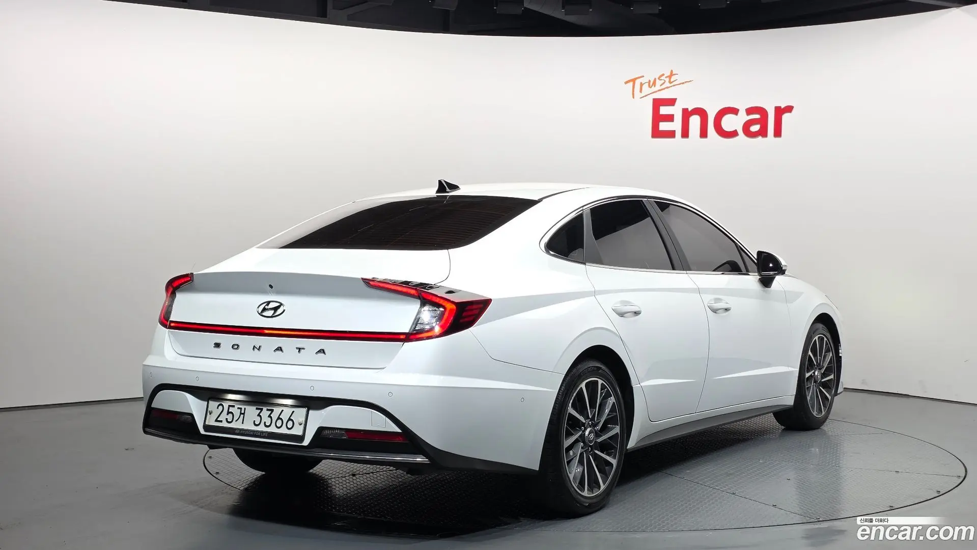 Main__Slider__Photo:Sonata Hyundai 2019.5-1