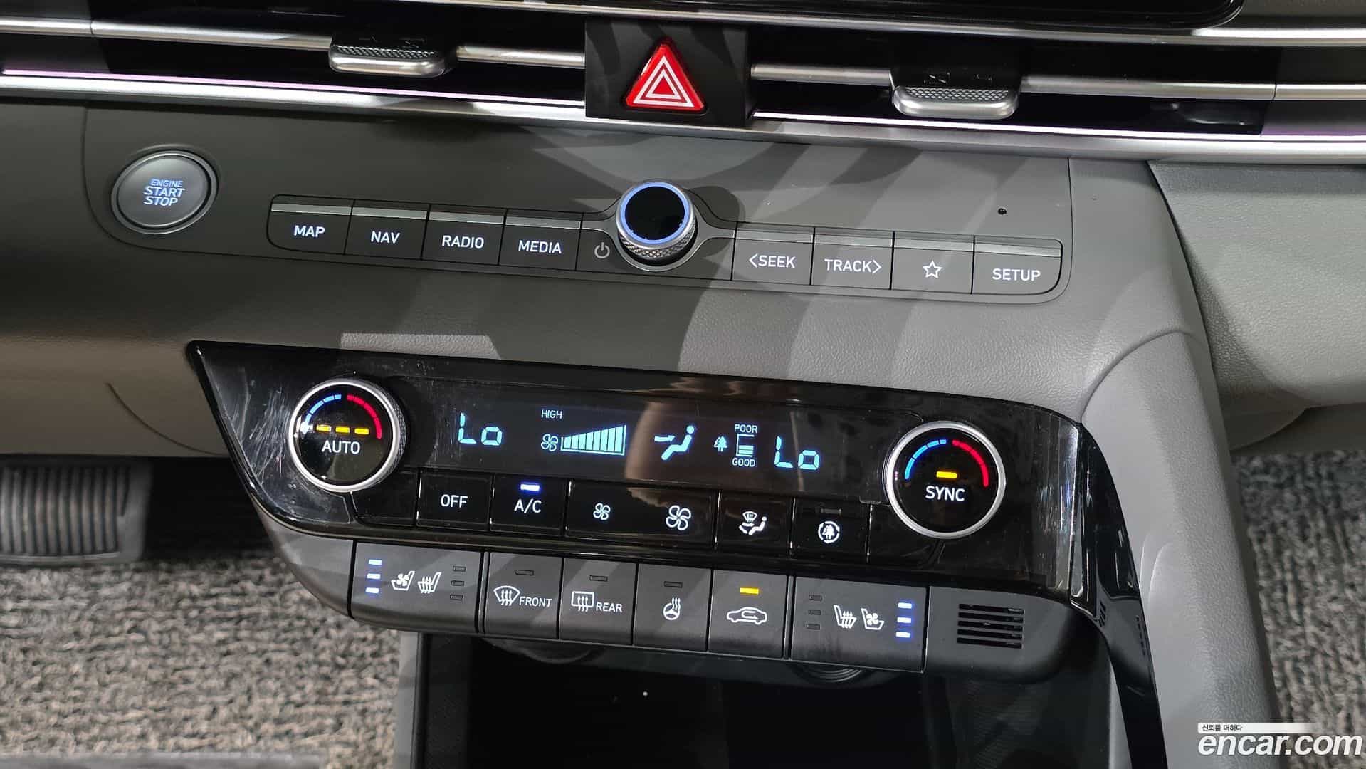 AVANTE Hyundai 2022.10-OPTION-023