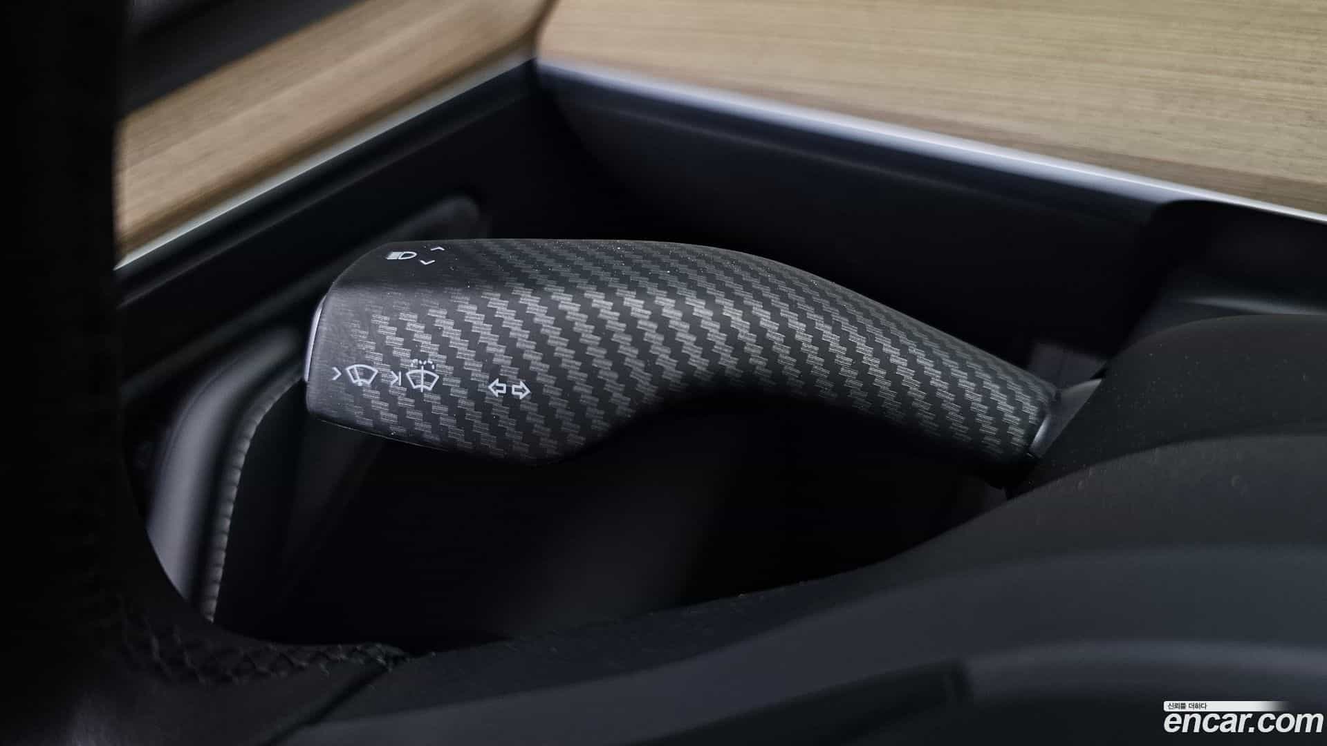 Model Y Tesla 2023.8-OPTION-043