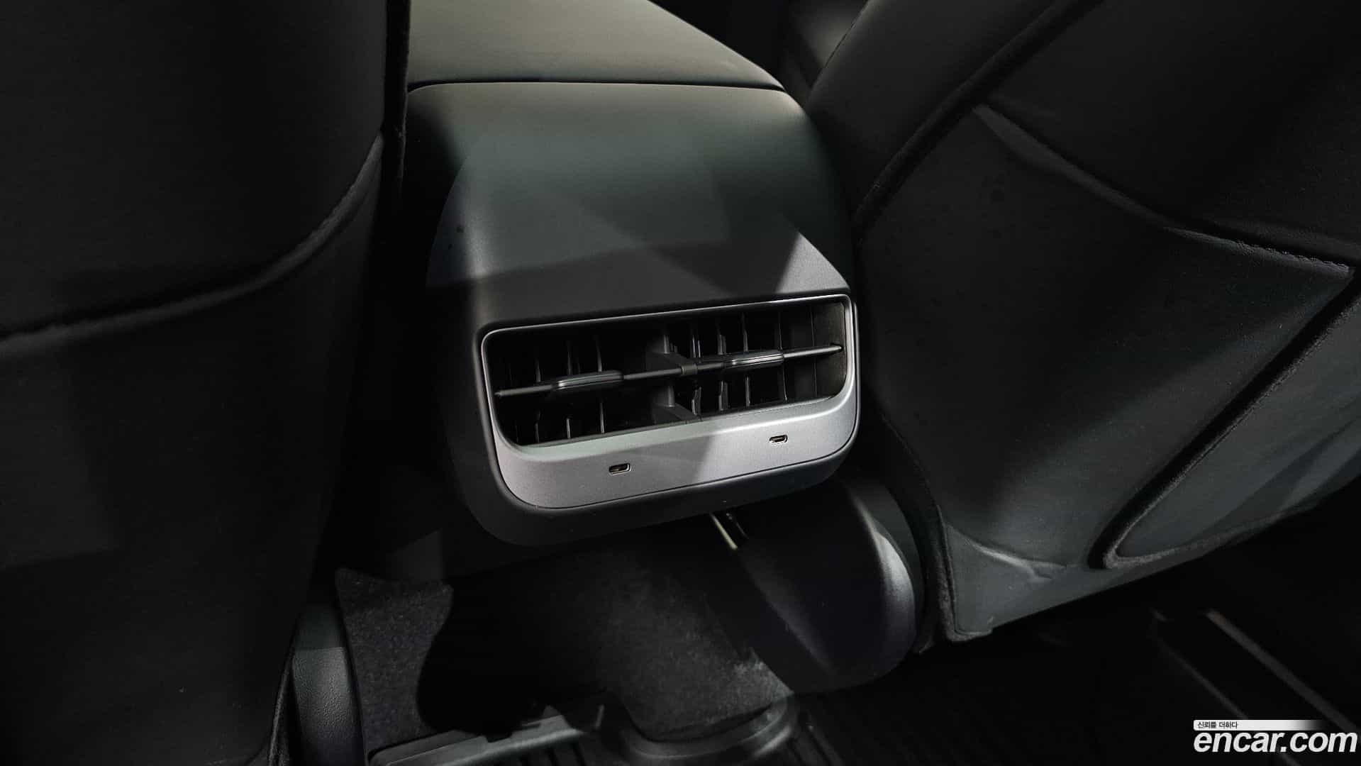 Model Y Tesla 2023.8-OPTION-044
