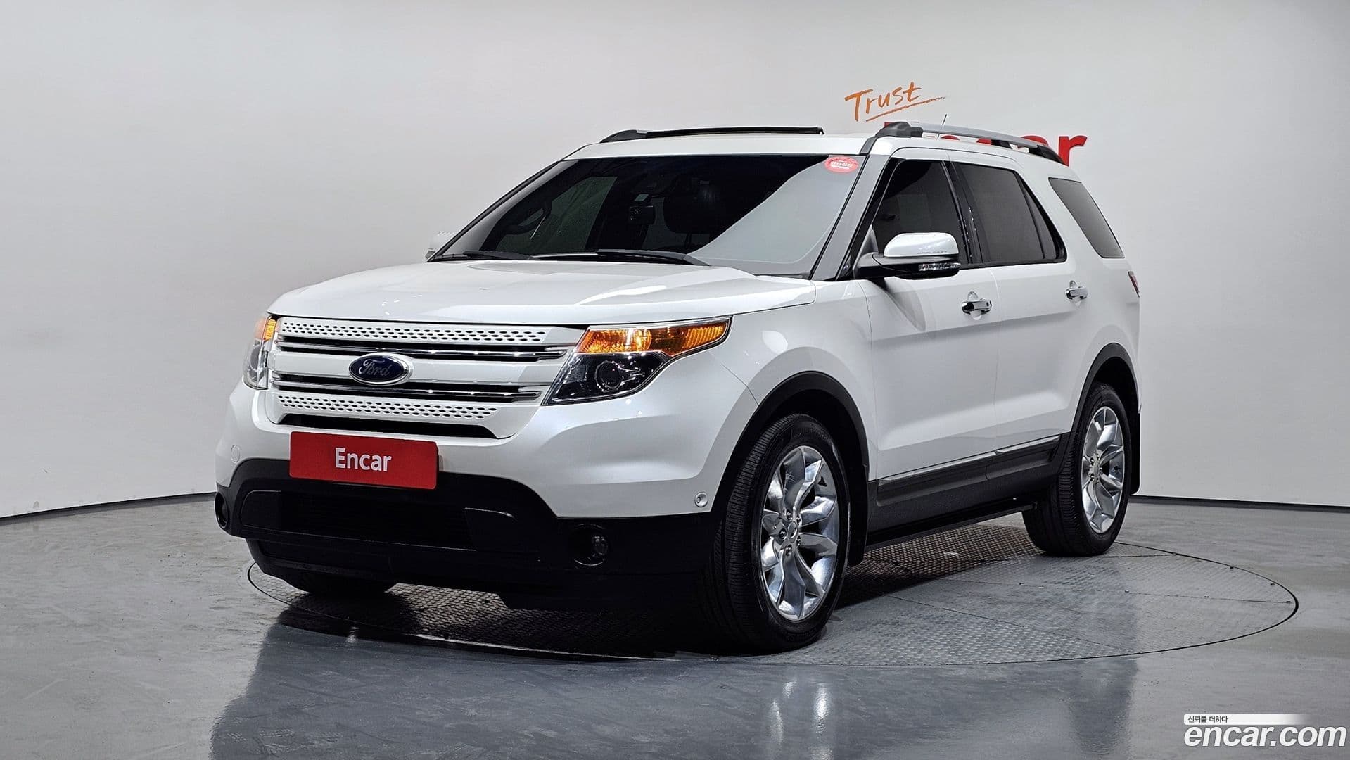 Main__Slider__Photo:Explorer Ford 2014.1-0