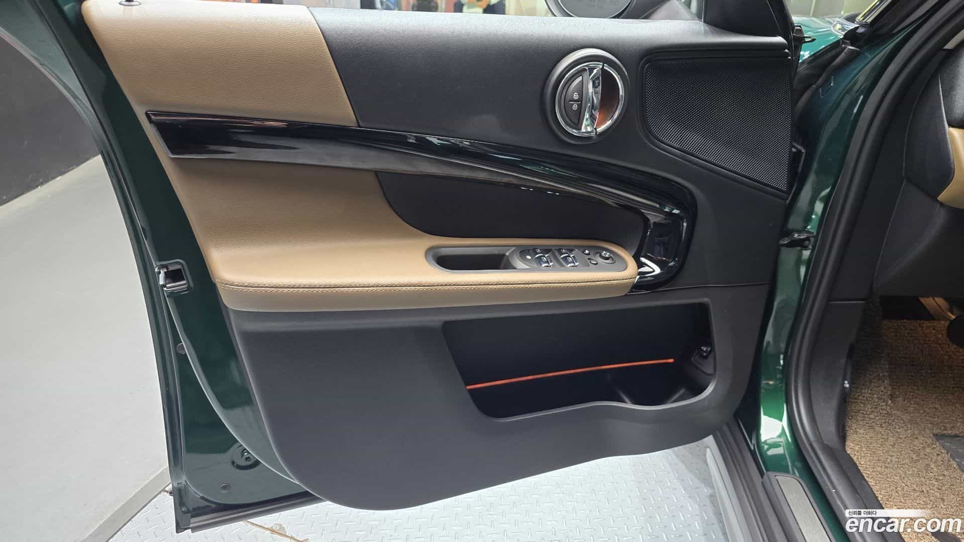 Countryman Mini 2019.10-INNER-034