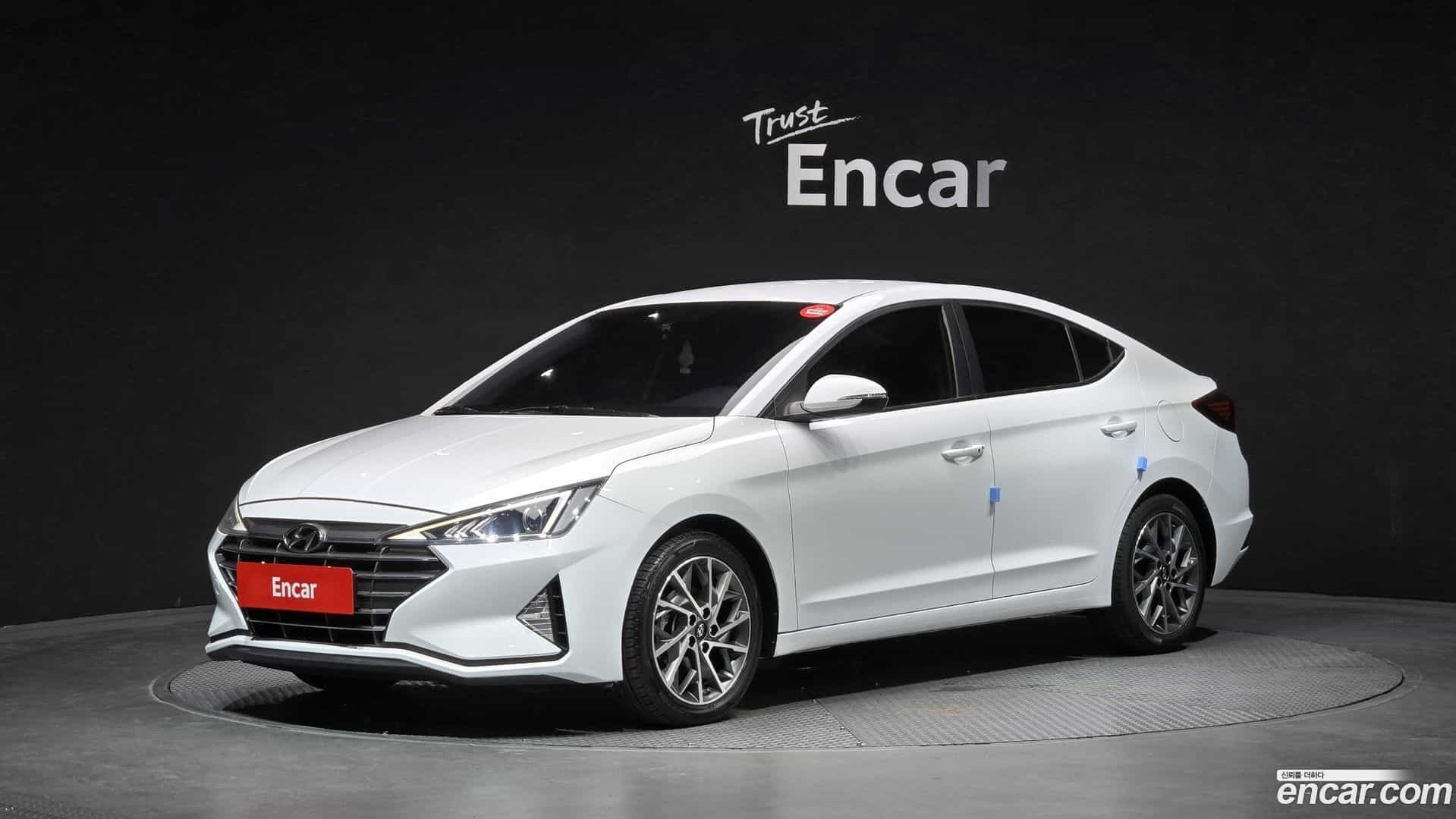 AVANTE Hyundai 2019.7-OUTER-001