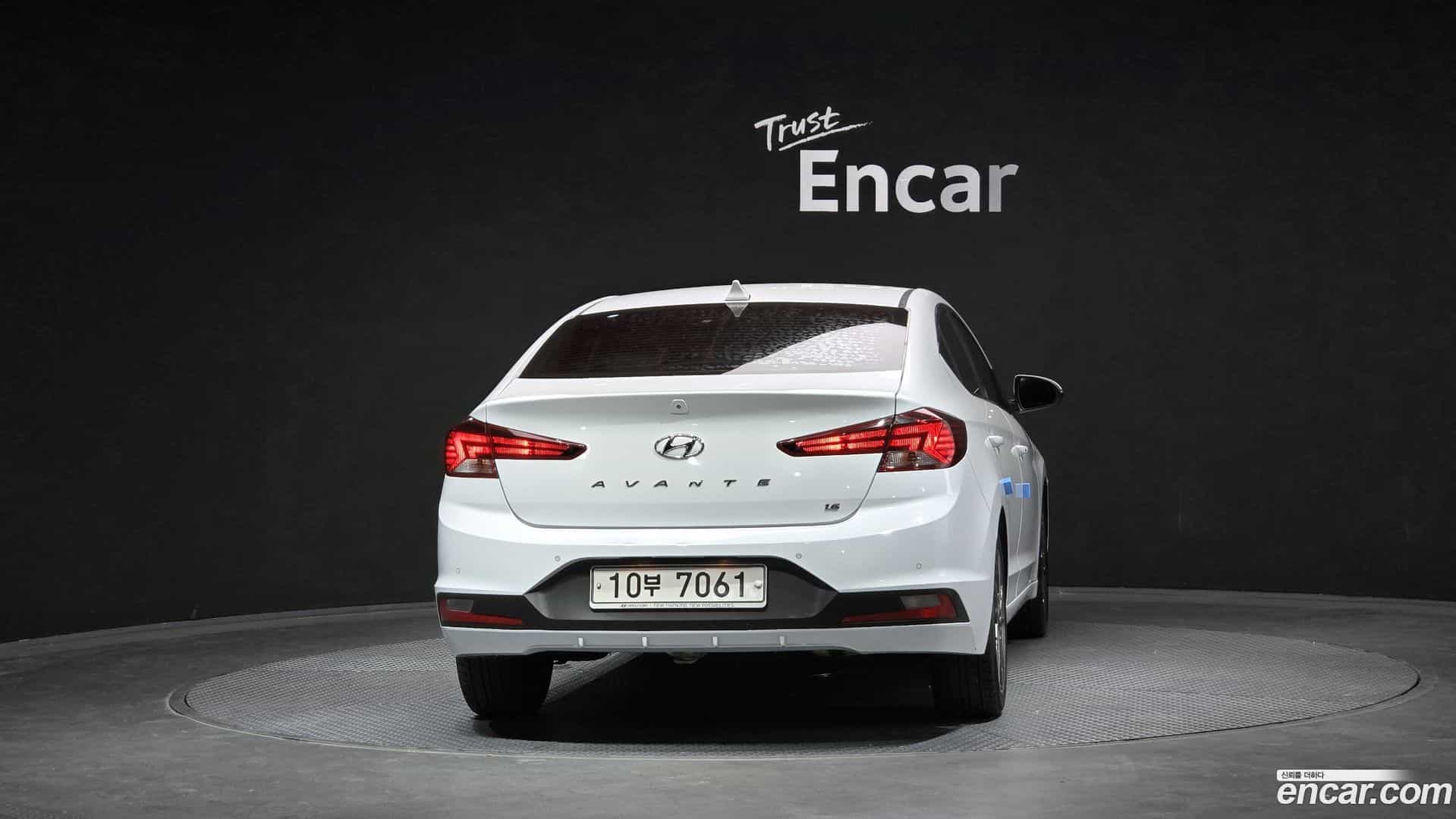 AVANTE Hyundai 2019.7-OUTER-004