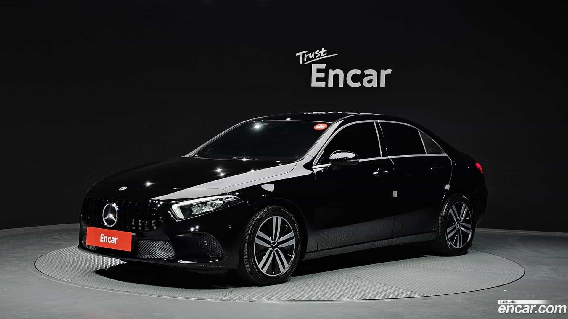 A-Class Mercedes-Benz 2021.0-OUTER-001
