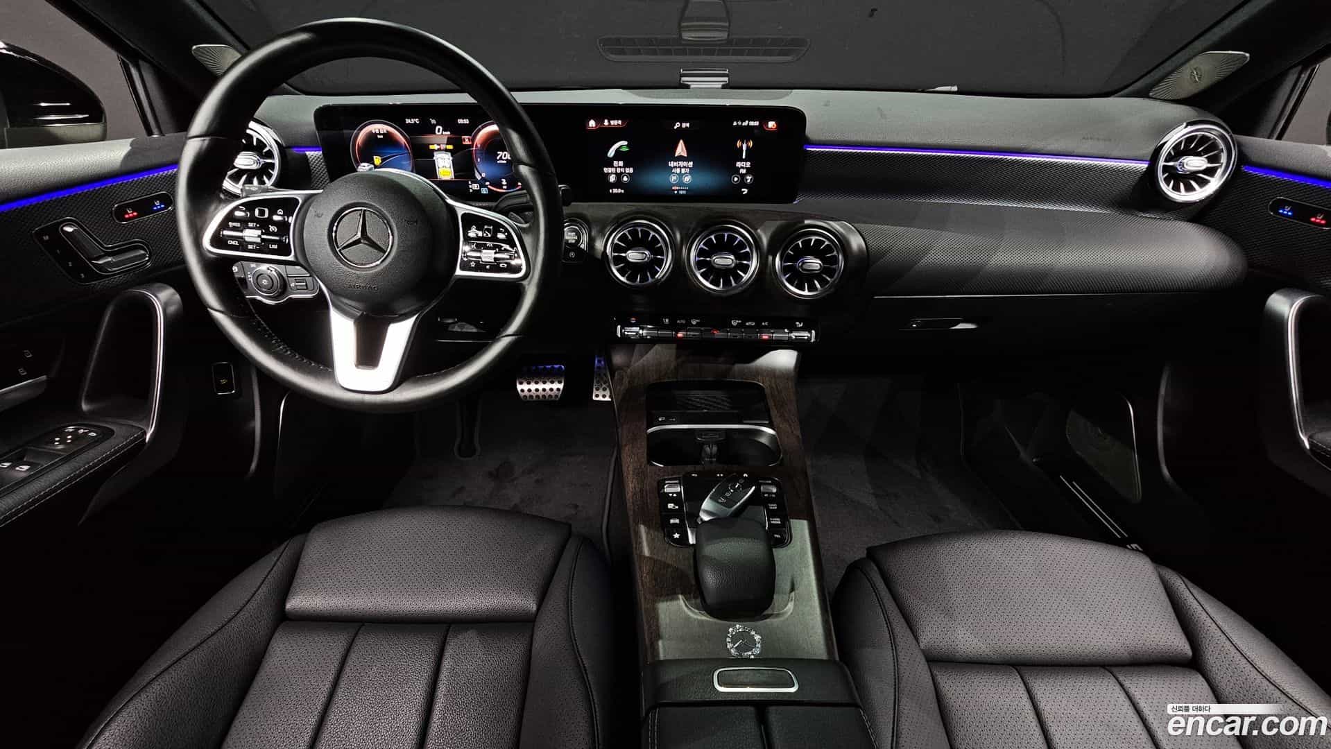 A-Class Mercedes-Benz 2021.0-INNER-007