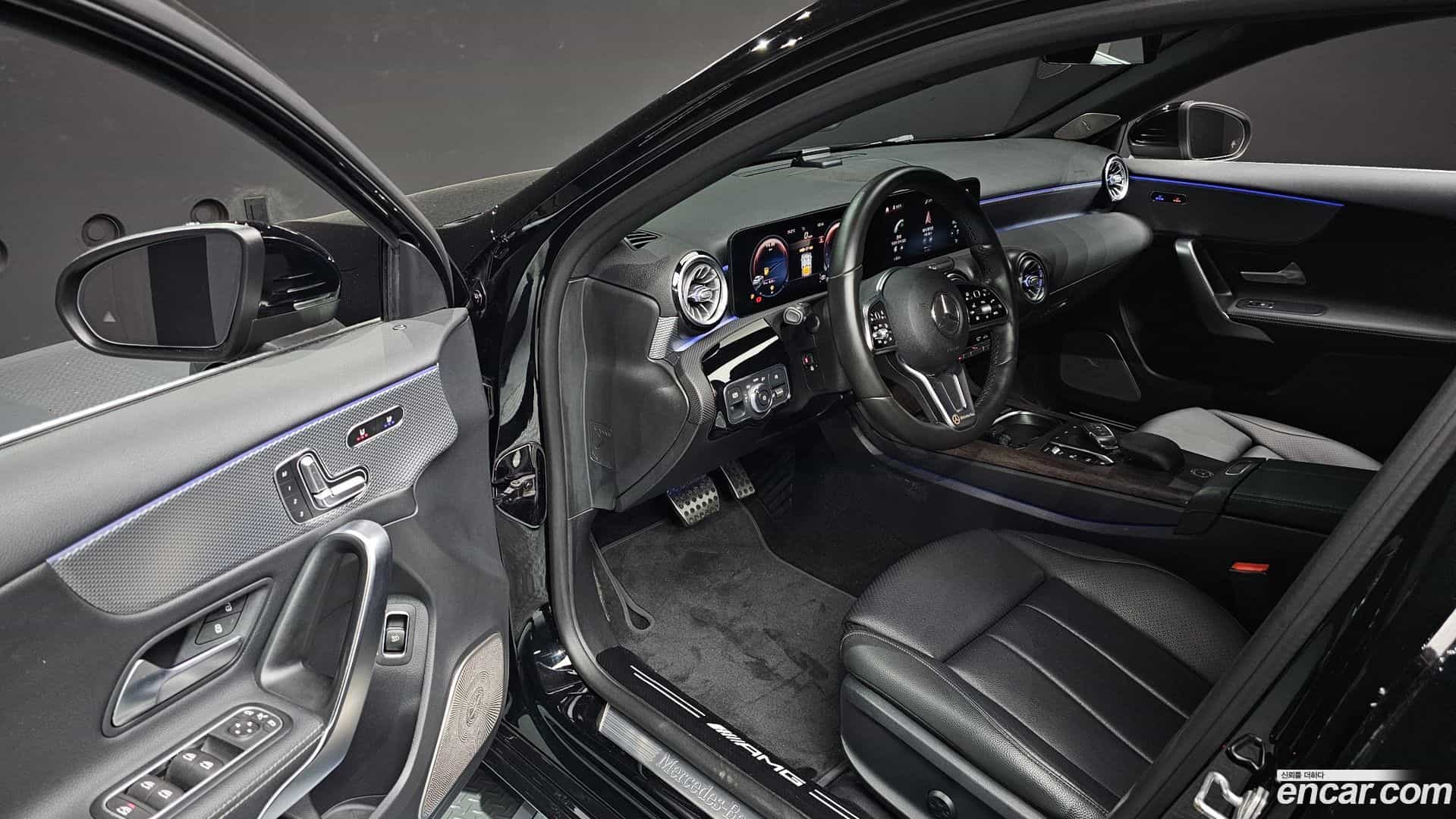 A-Class Mercedes-Benz 2021.0-INNER-010