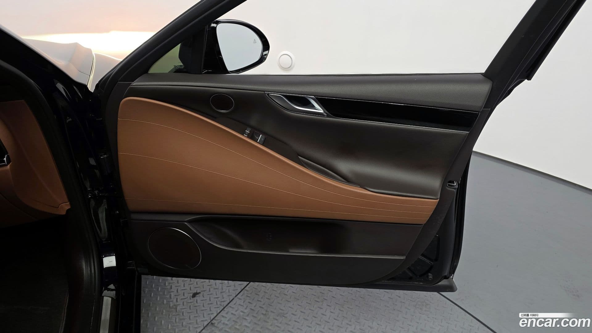 Main__Slider__Photo:G80 Genesis 2022.4-24