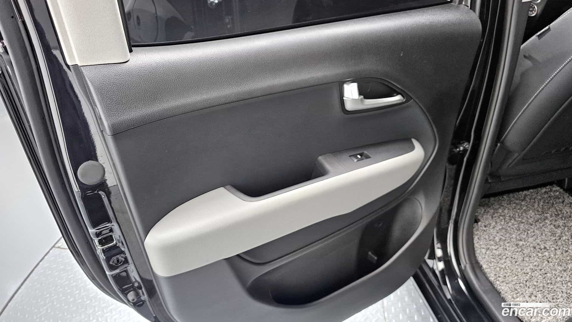 RAY Kia 2023.2-INNER-035