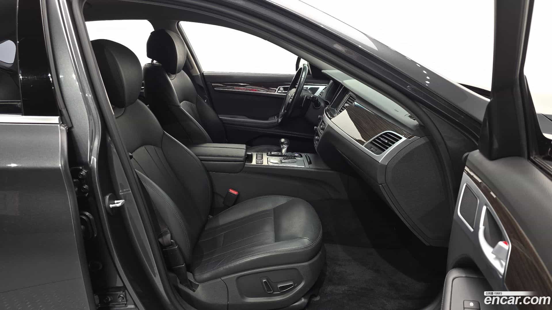G80 Genesis 2016.10-INNER-010