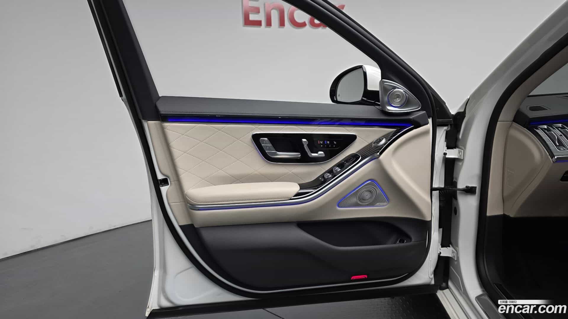 S-Class Mercedes-Benz 2023.2-INNER-034