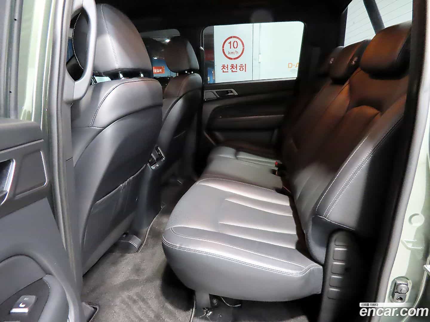 Rexton KG Mobility 2022.3-INNER-007