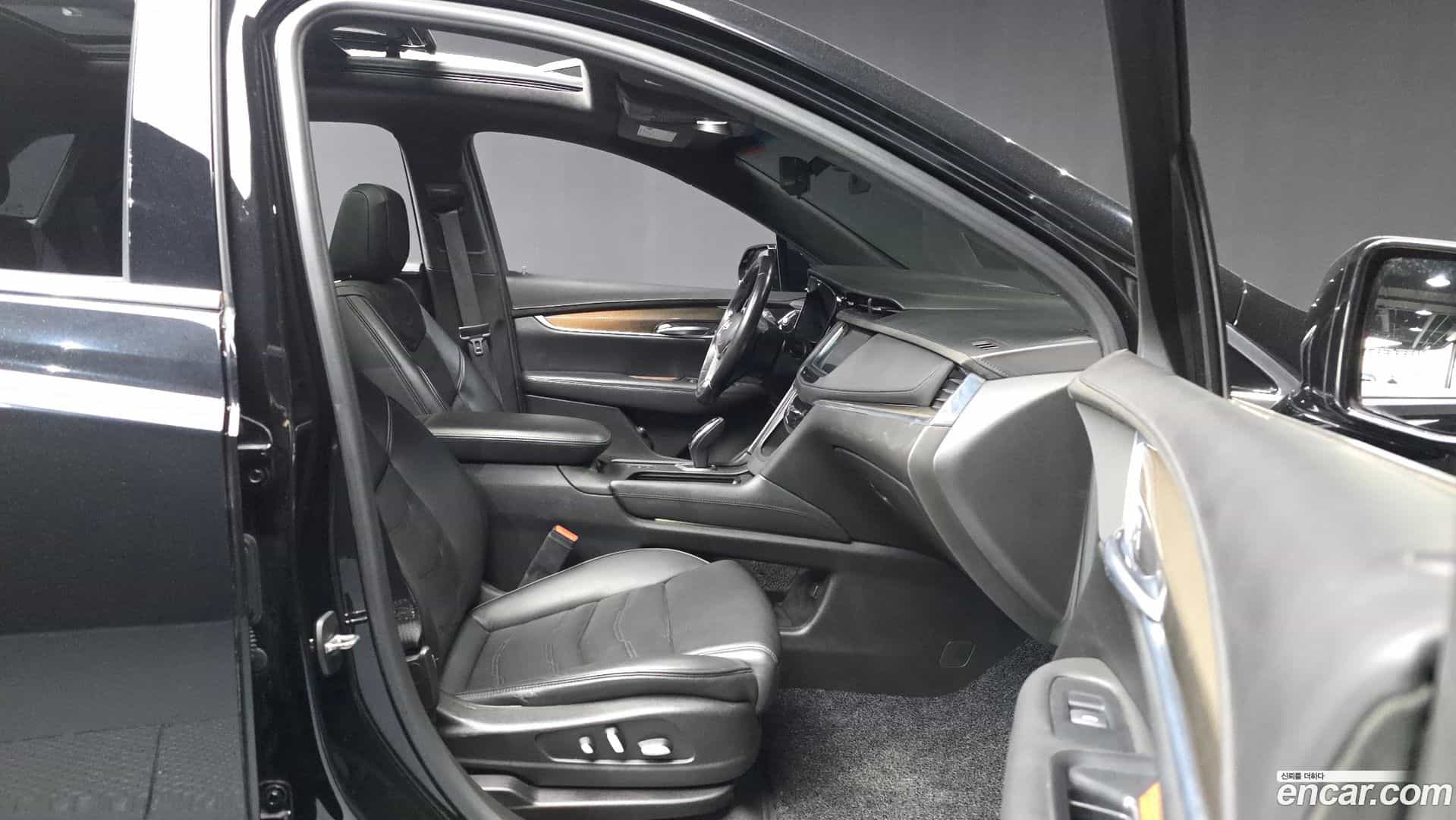 XT5 Cadillac 2019.1-OPTION-015