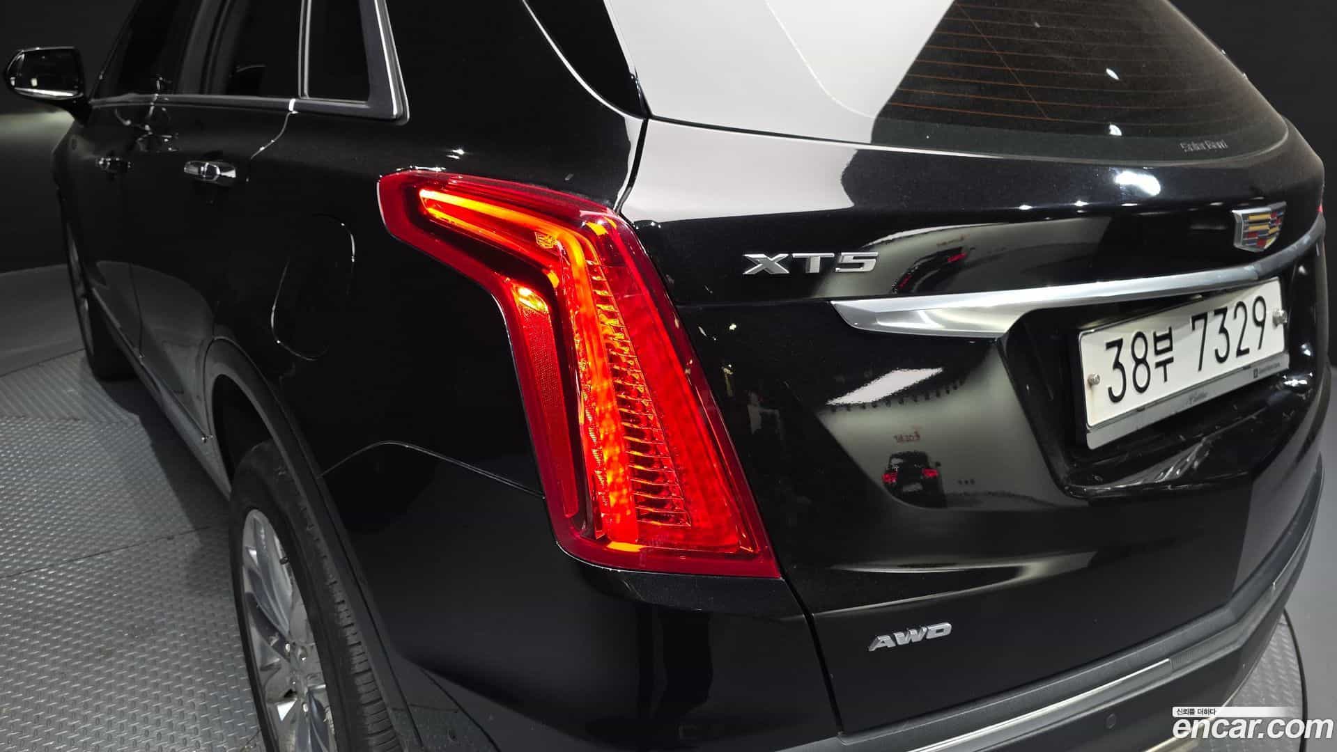 XT5 Cadillac 2019.1-OUTER-033