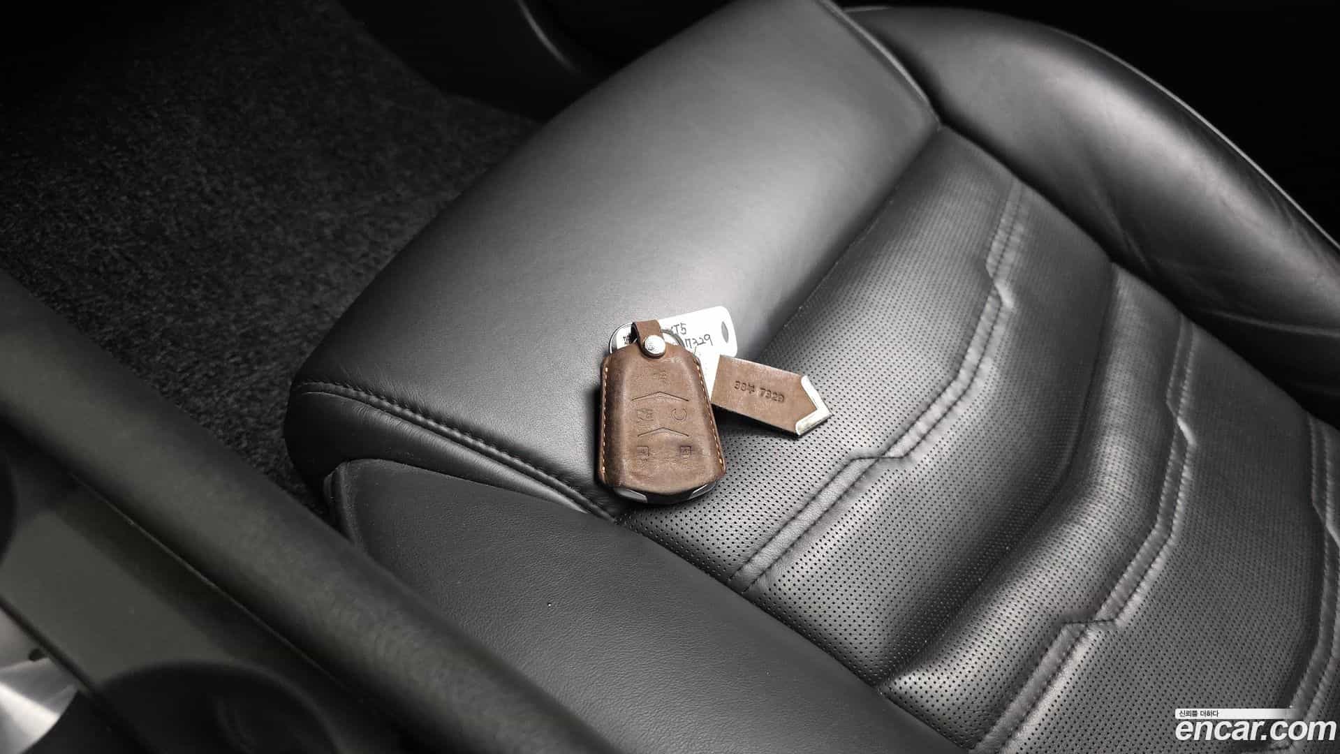 XT5 Cadillac 2019.1-OPTION-047