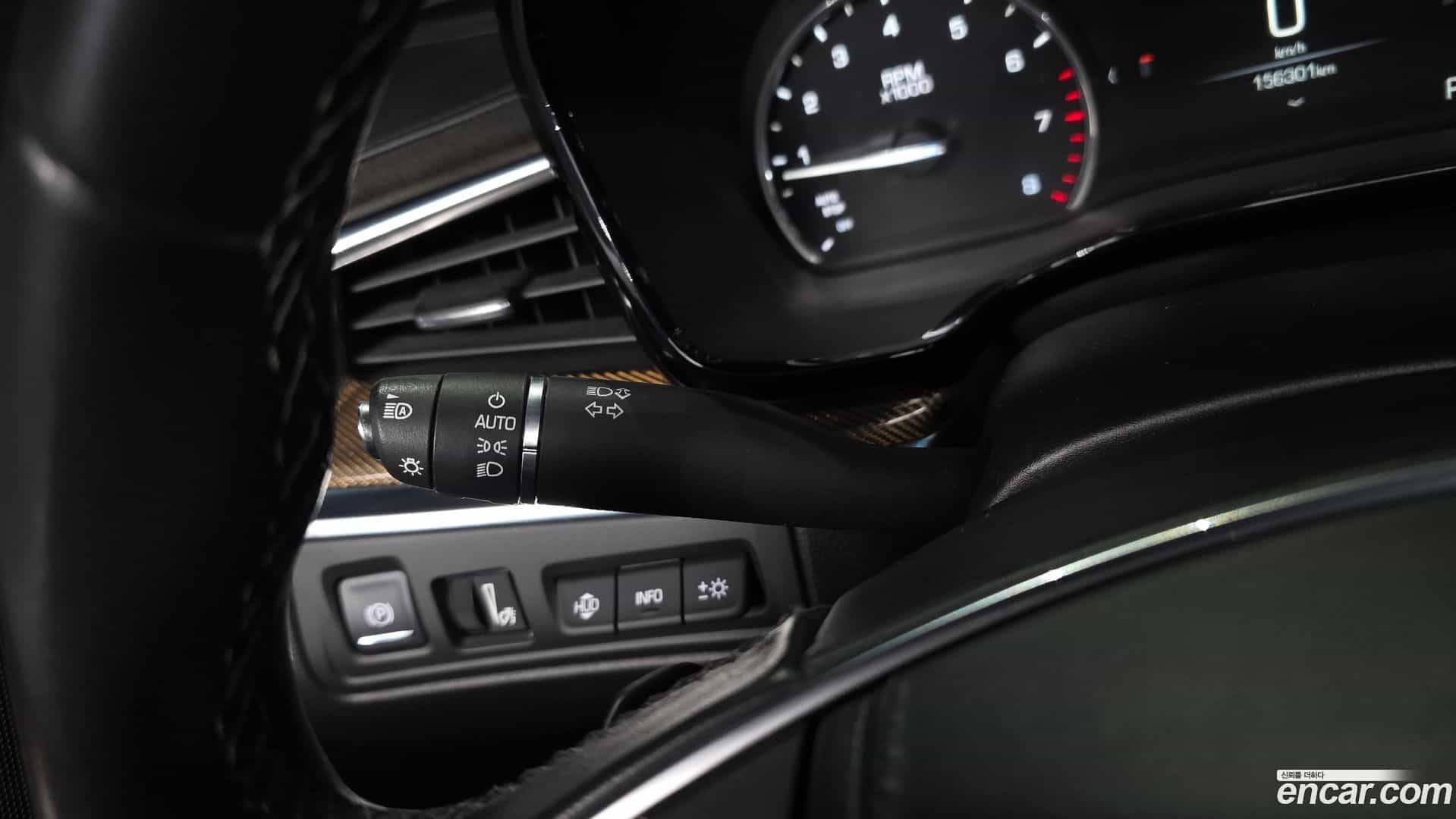 XT5 Cadillac 2019.1-OPTION-049