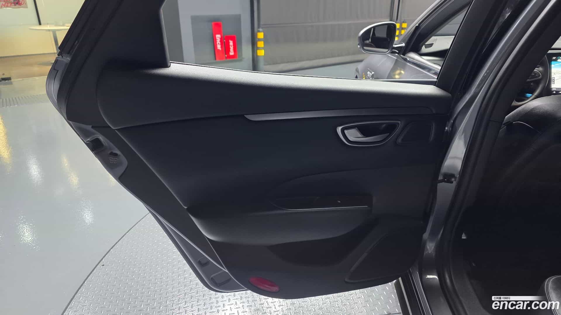SM6 Renault Korea 2023.1-INNER-035