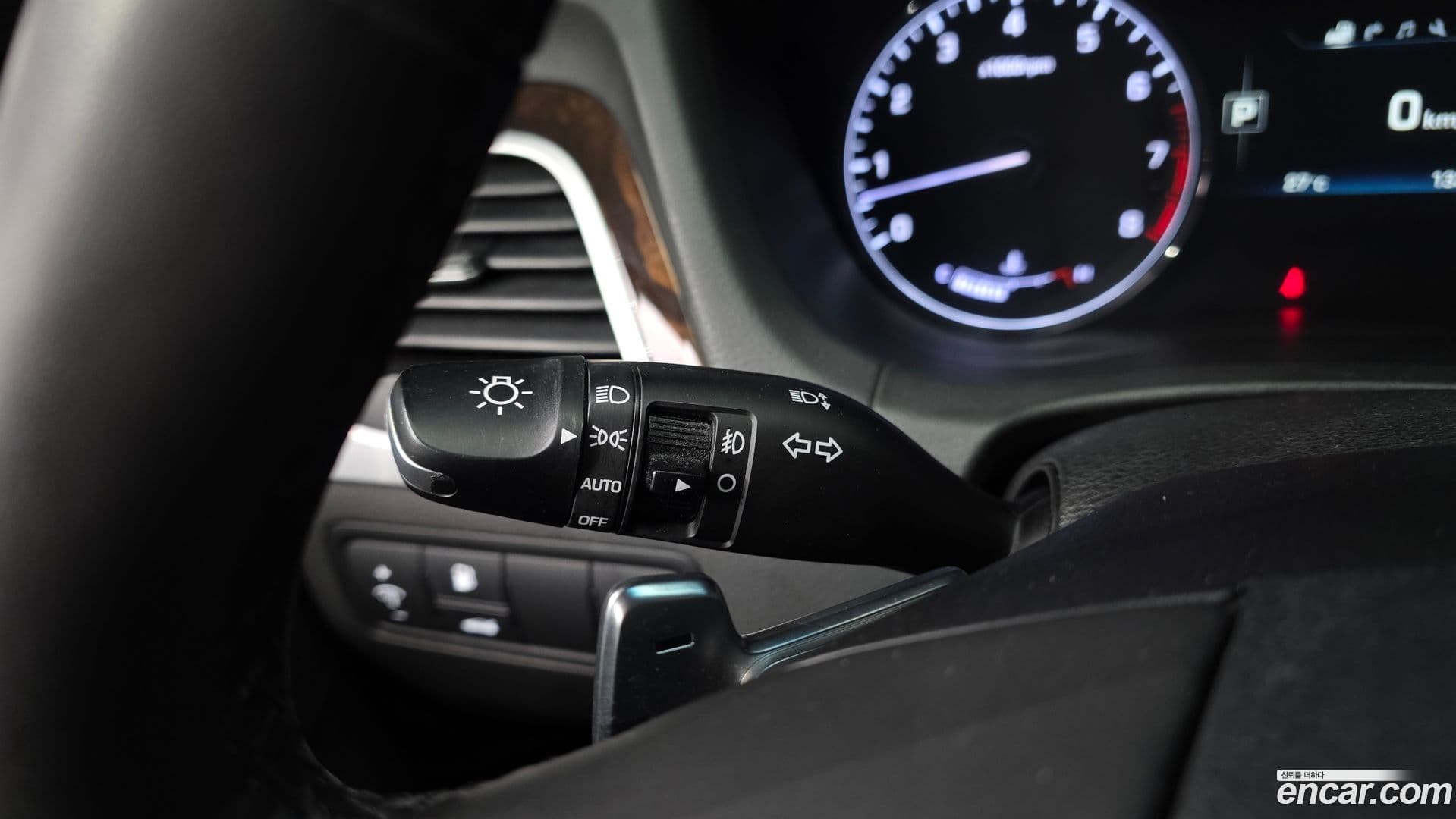 Main__Slider__Photo:Genesis Hyundai 2014.2-26
