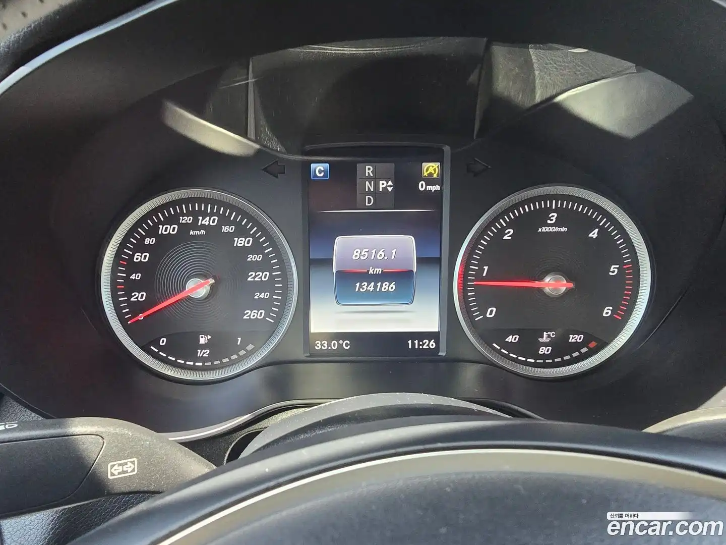 GLC-Class Mercedes-Benz 2018.2-OPTION-016