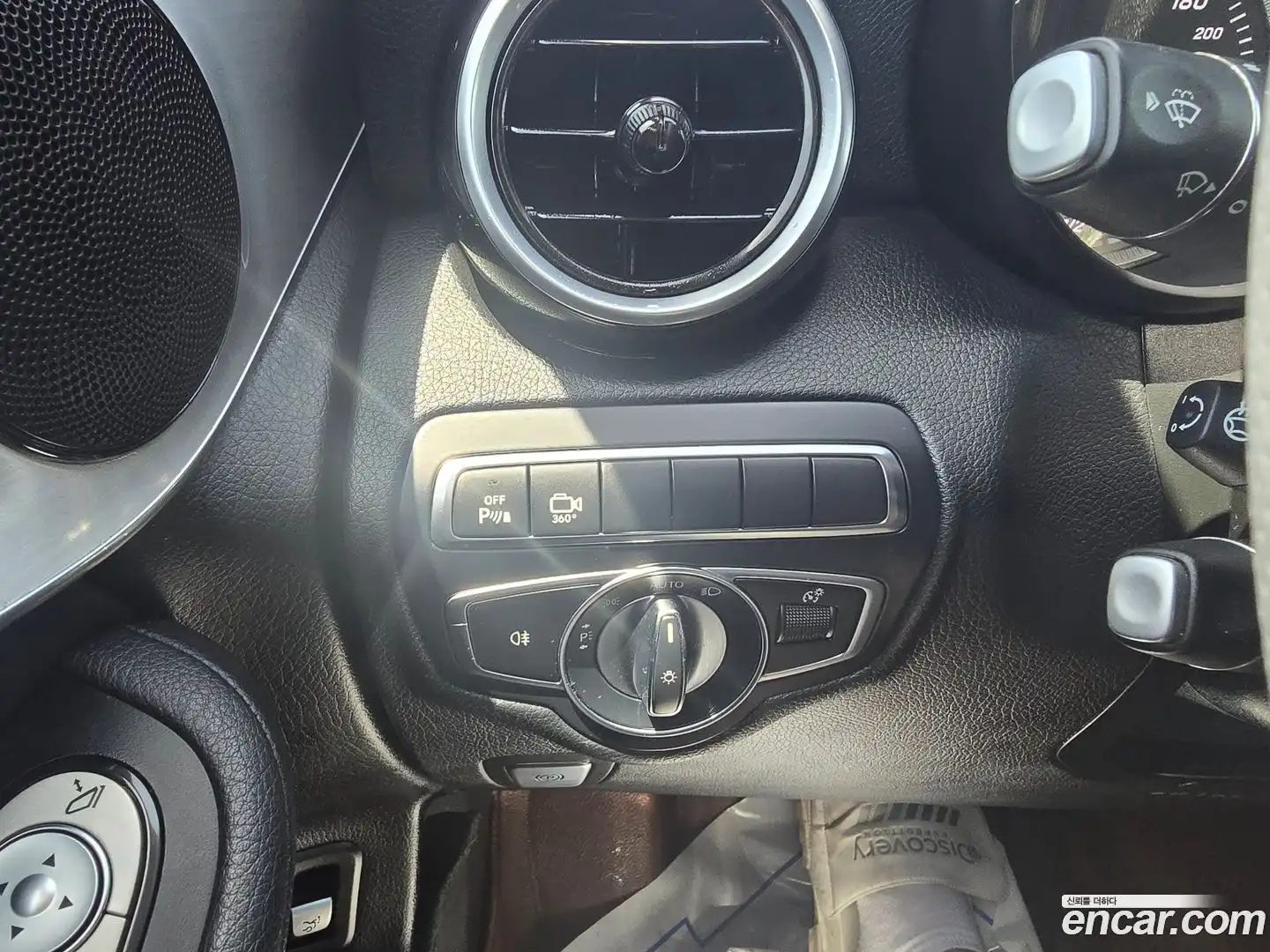 GLC-Class Mercedes-Benz 2018.2-OPTION-018