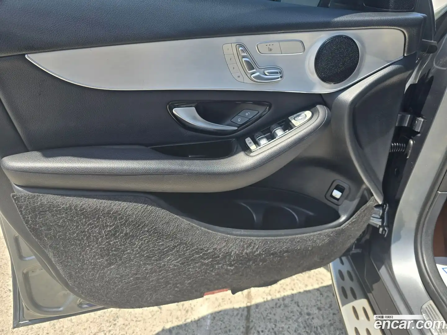 GLC-Class Mercedes-Benz 2018.2-OPTION-023