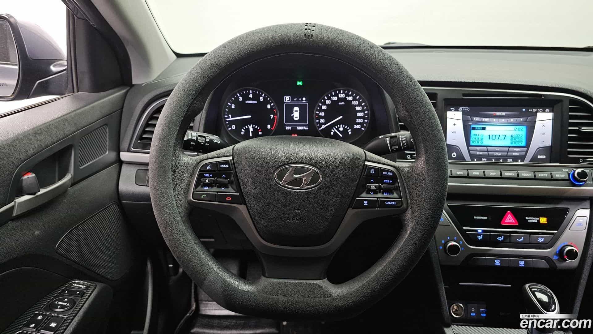 AVANTE Hyundai 2017.4-OPTION-017