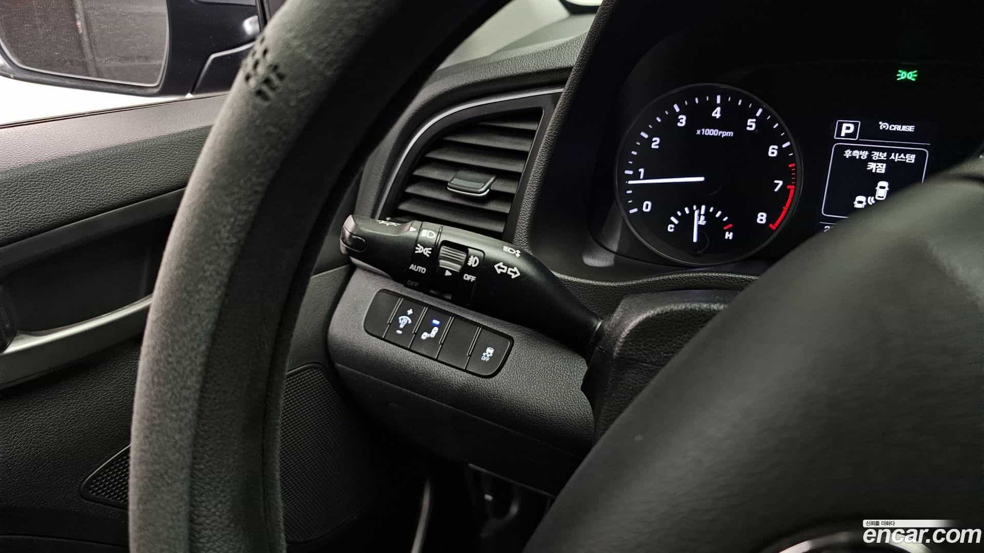 AVANTE Hyundai 2017.4-OPTION-020