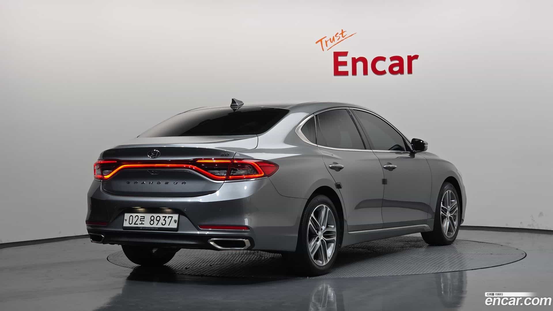 Grandeur Hyundai 2018.6-OUTER-002