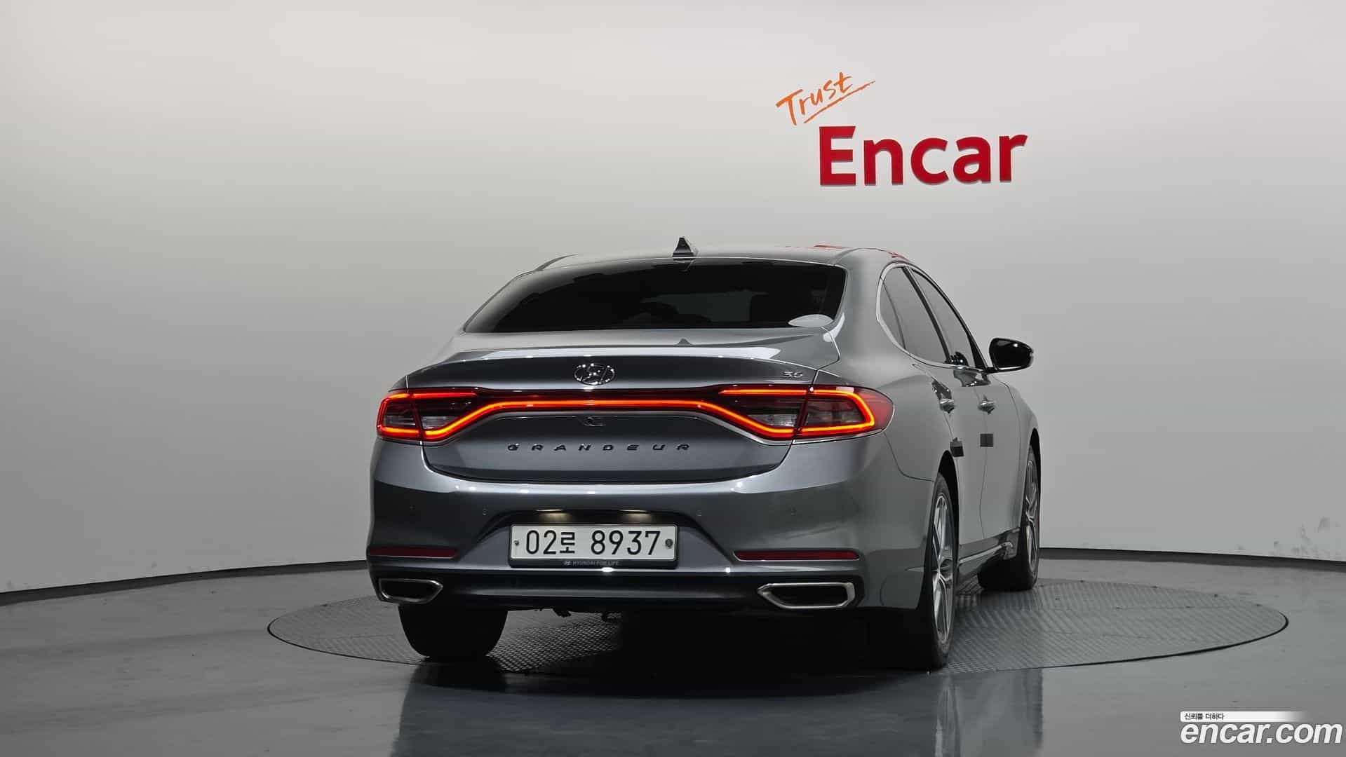 Grandeur Hyundai 2018.6-OUTER-004