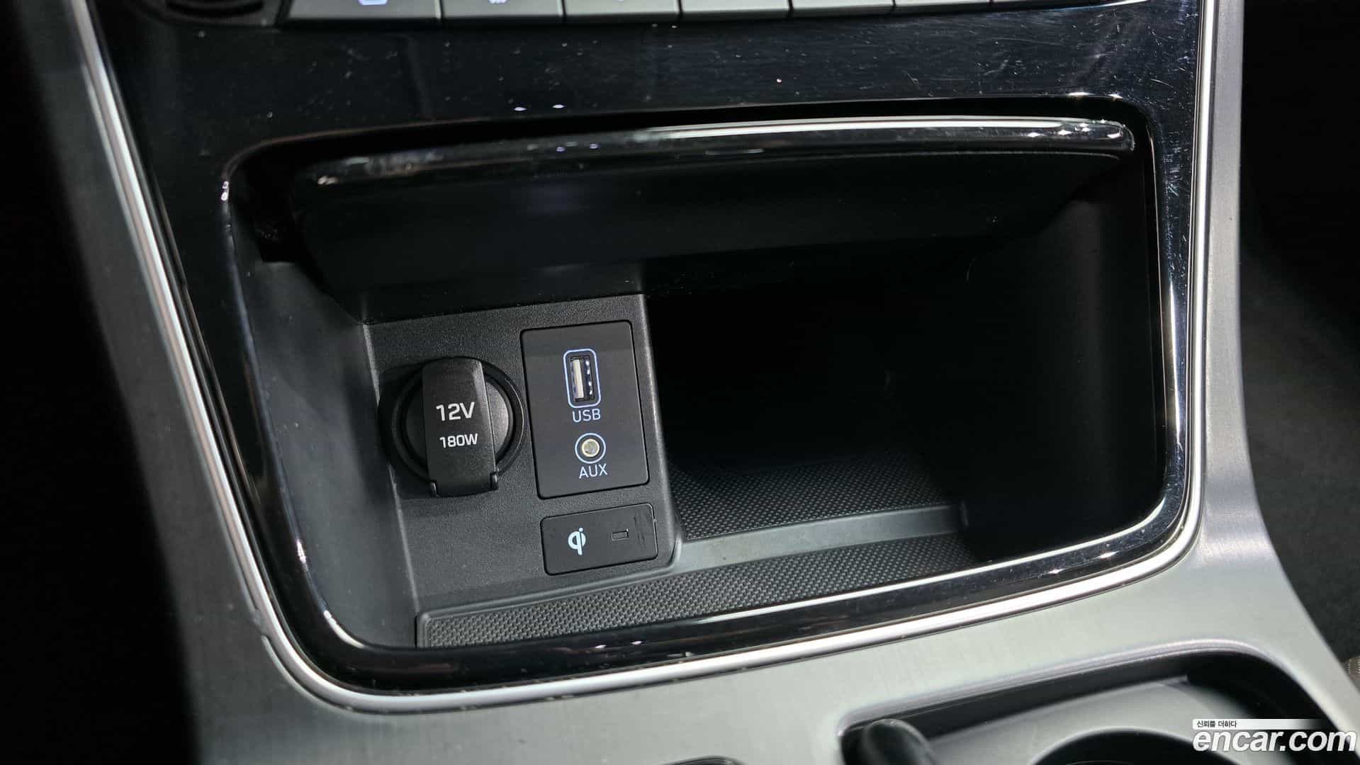 Grandeur Hyundai 2018.6-OPTION-016