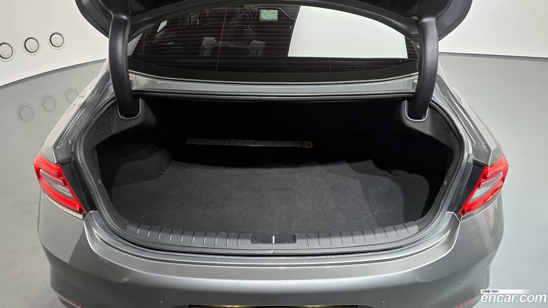Grandeur Hyundai 2018.6-OPTION-022