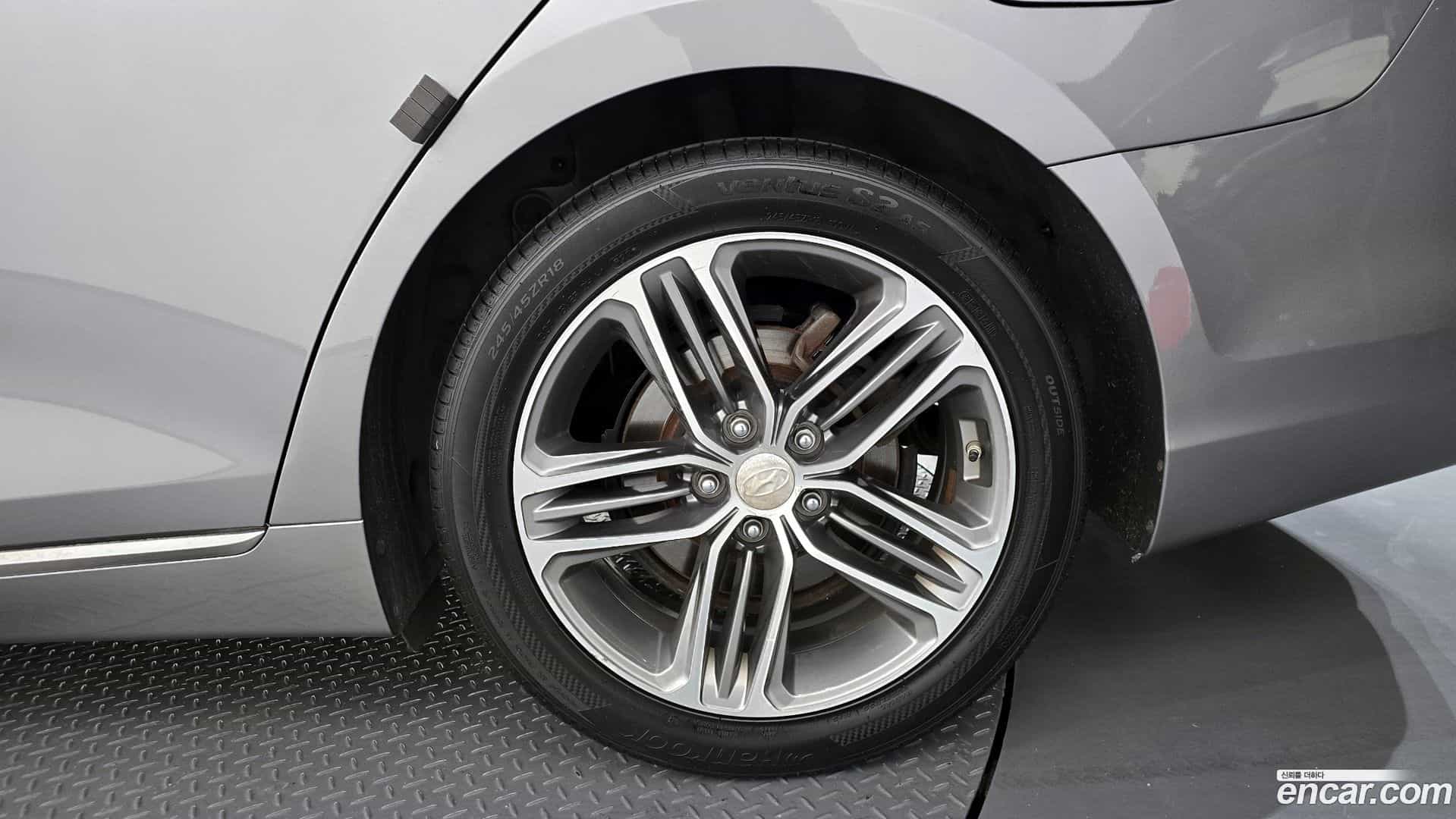 Grandeur Hyundai 2018.6-OUTER-031