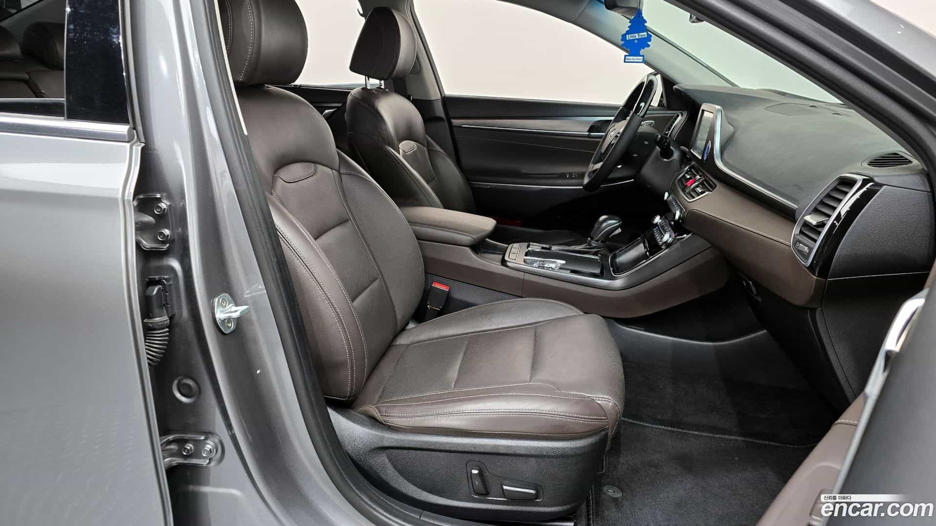Grandeur Hyundai 2018.6-INNER-036