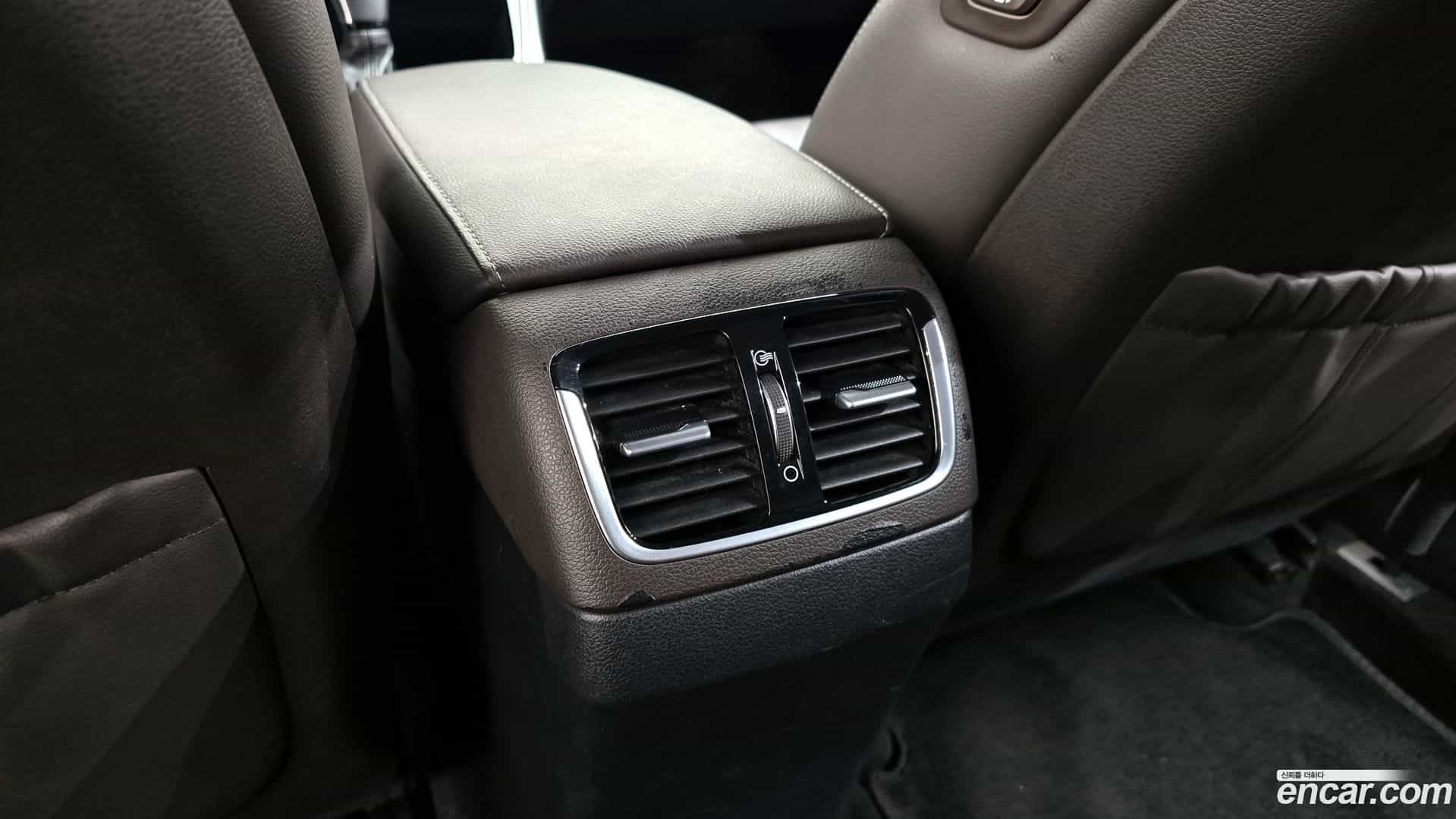 Grandeur Hyundai 2018.6-OPTION-043