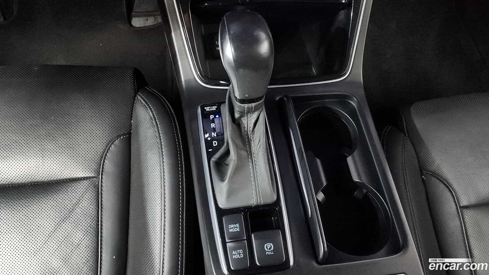Grandeur Hyundai 2017.5-INNER-009