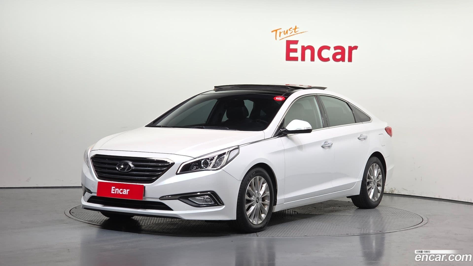 Main__Slider__Photo:Sonata Hyundai 2015.11-0