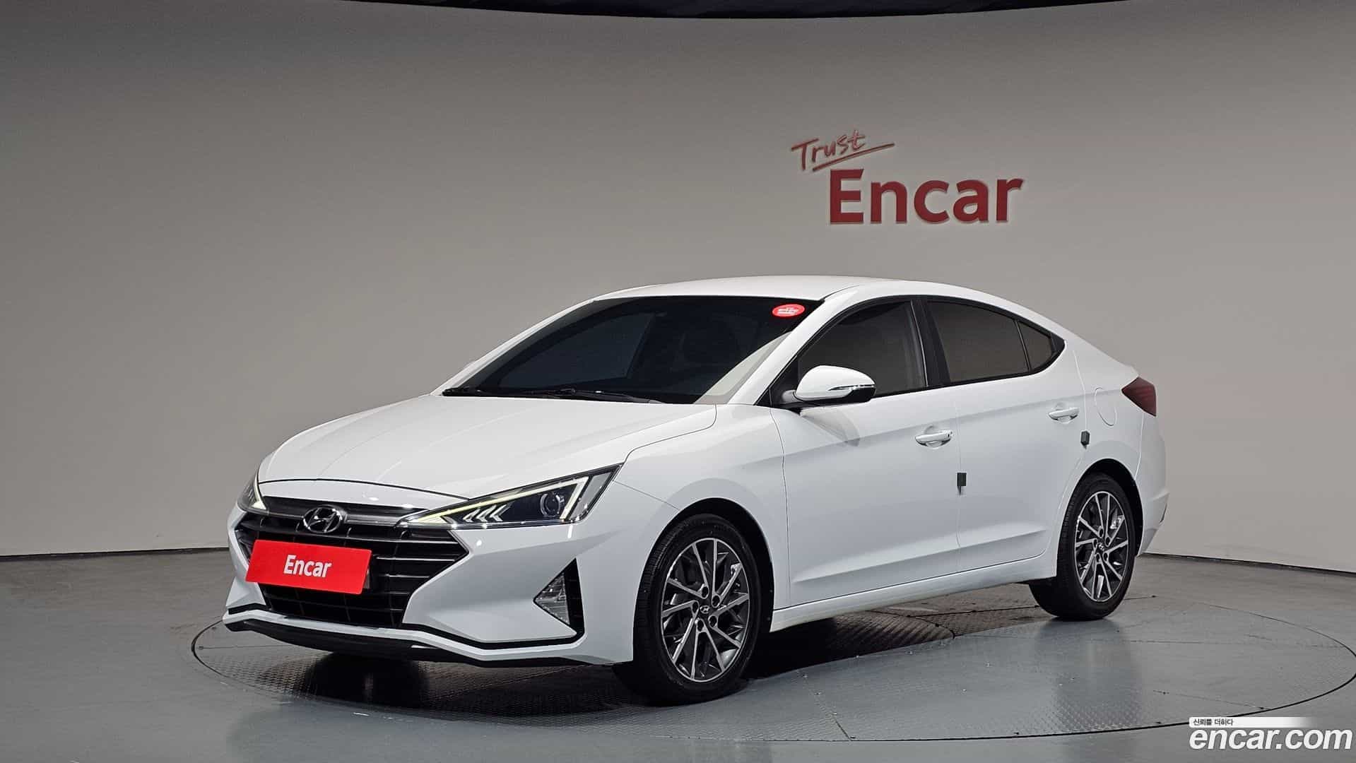 AVANTE Hyundai 2019.0-OUTER-001