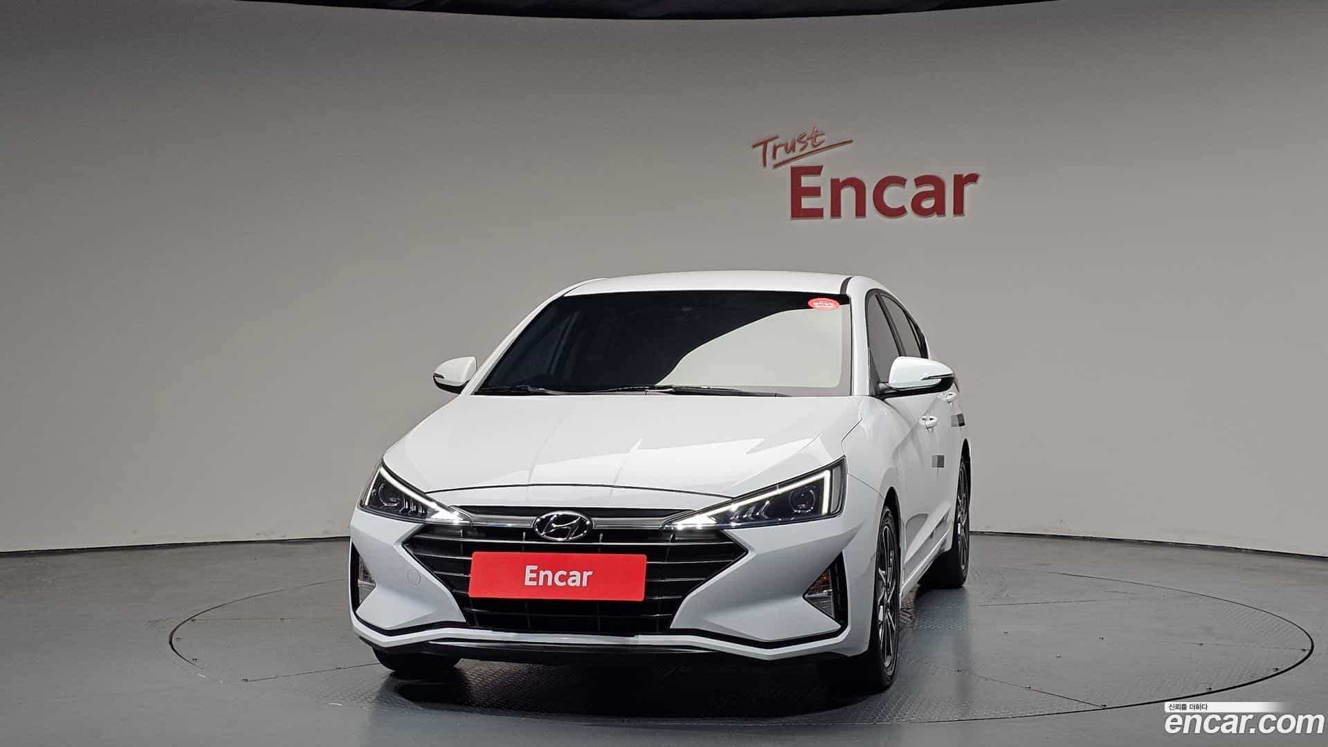 AVANTE Hyundai 2019.0-OUTER-003