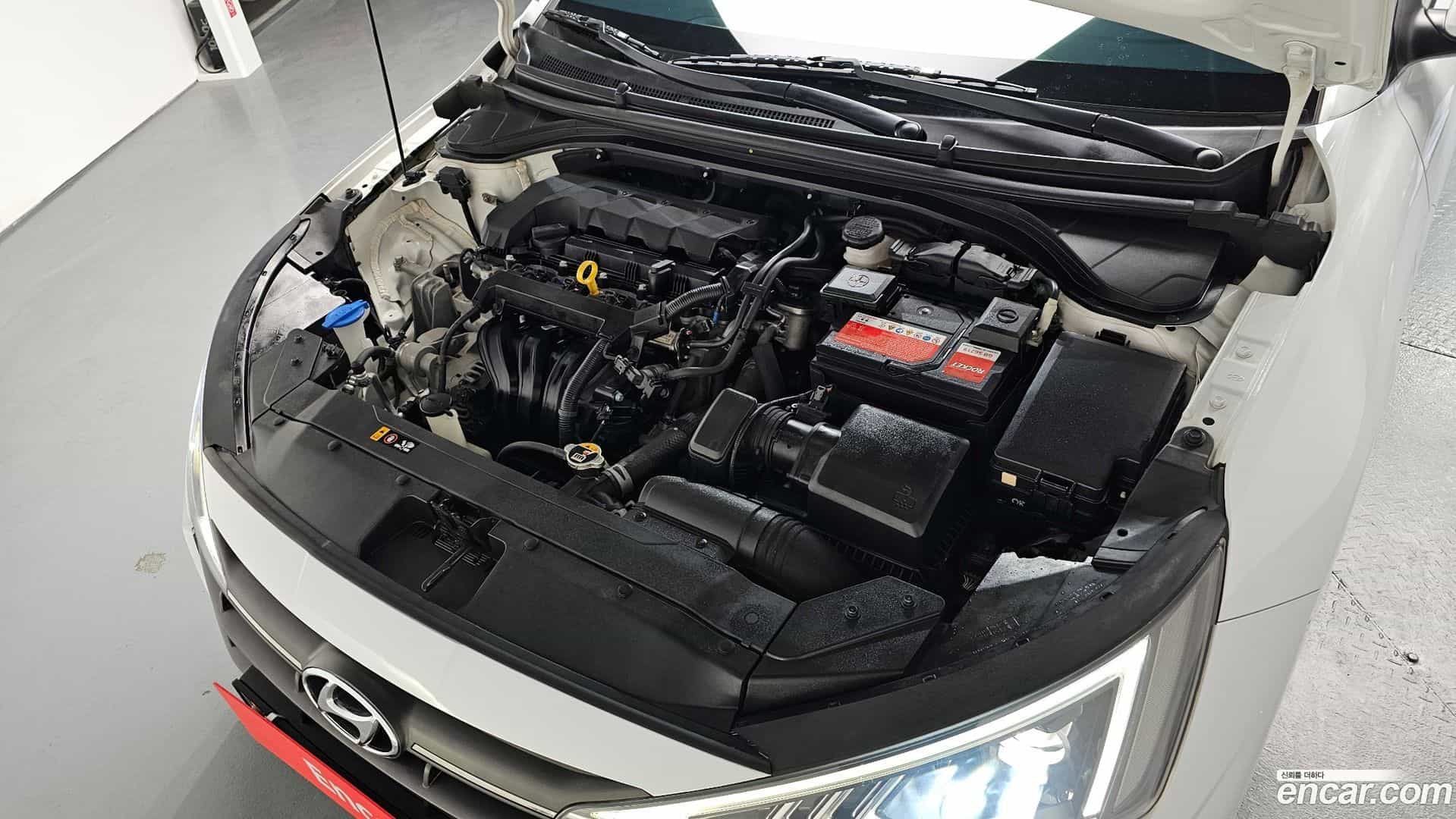 AVANTE Hyundai 2019.0-OUTER-006
