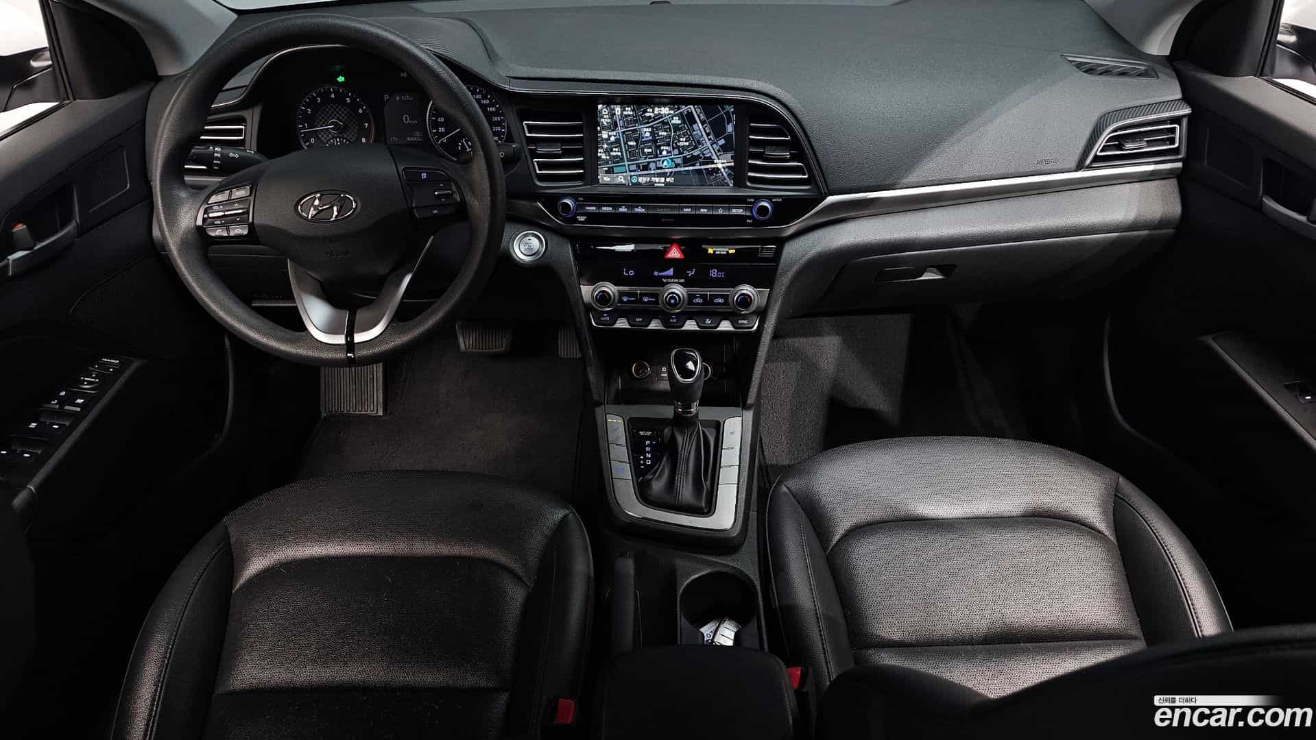 AVANTE Hyundai 2019.0-INNER-007