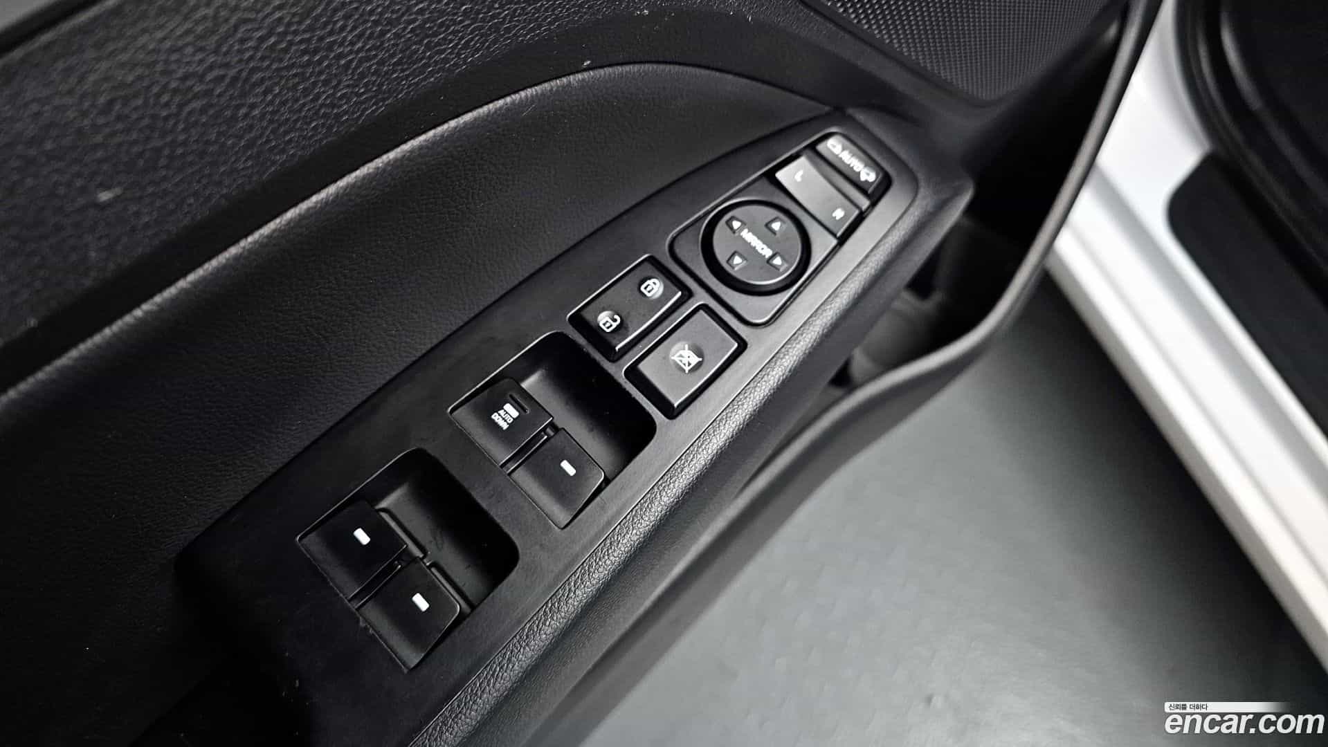 AVANTE Hyundai 2019.0-OPTION-040