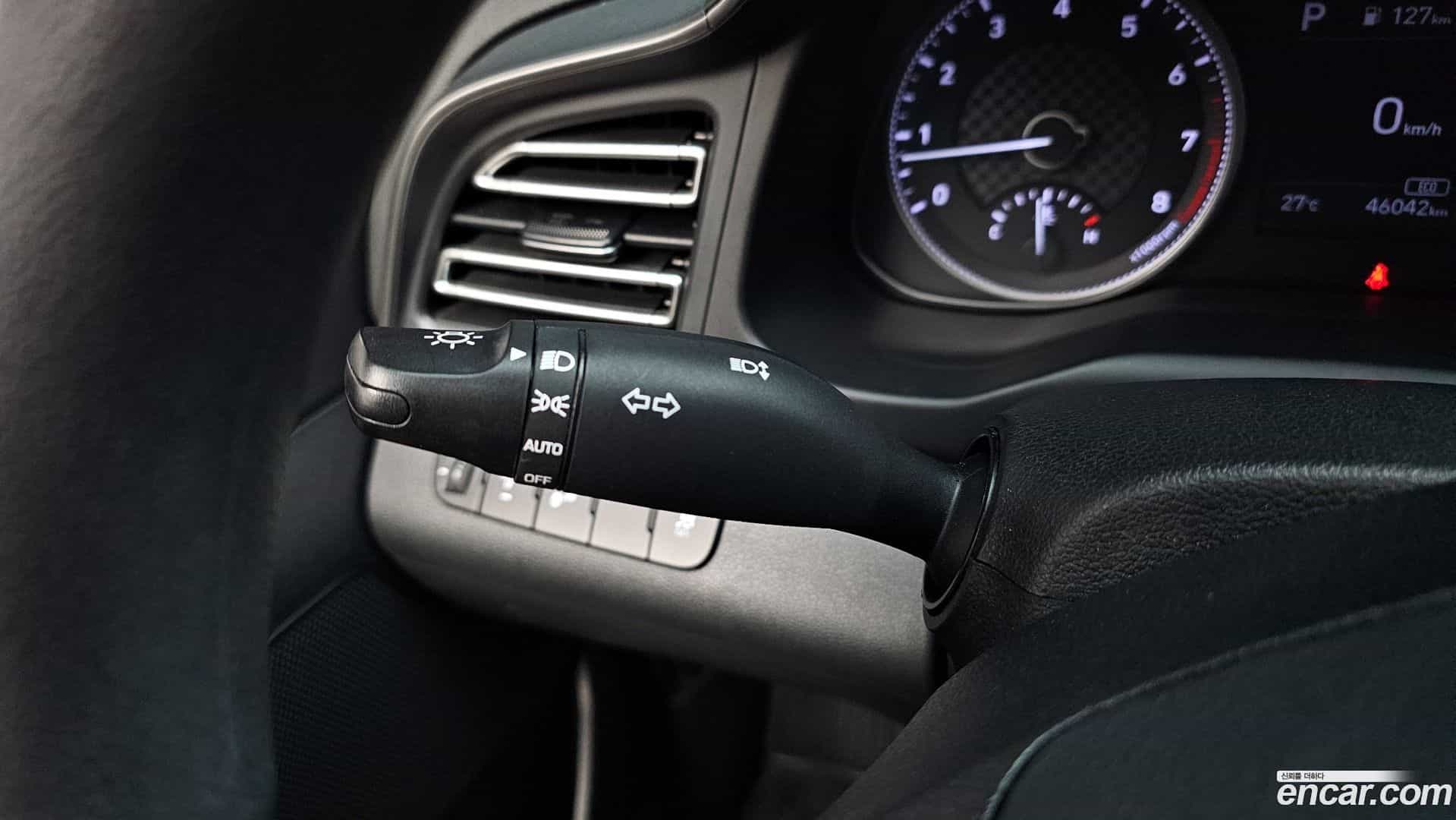 AVANTE Hyundai 2019.0-OPTION-041