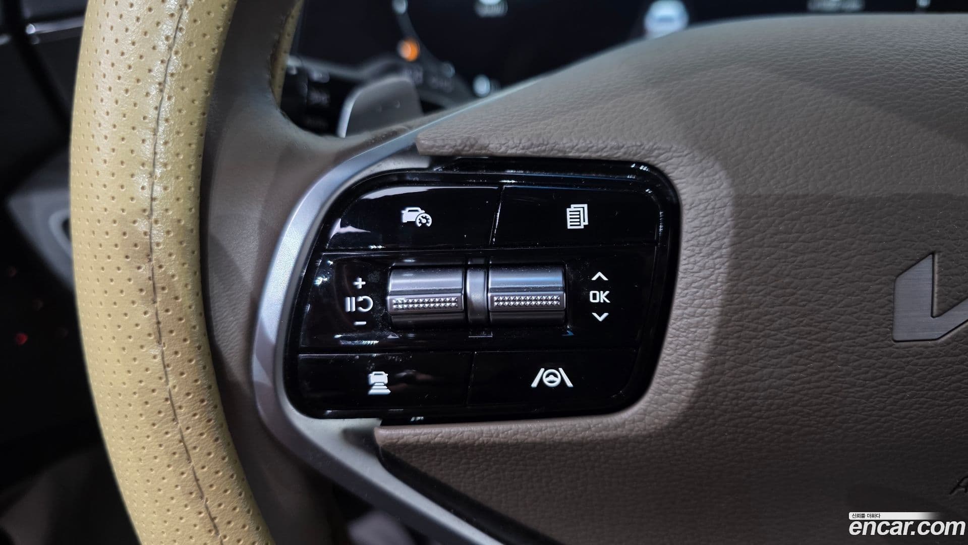 Main__Slider__Photo:K8 Kia 2022.2-13