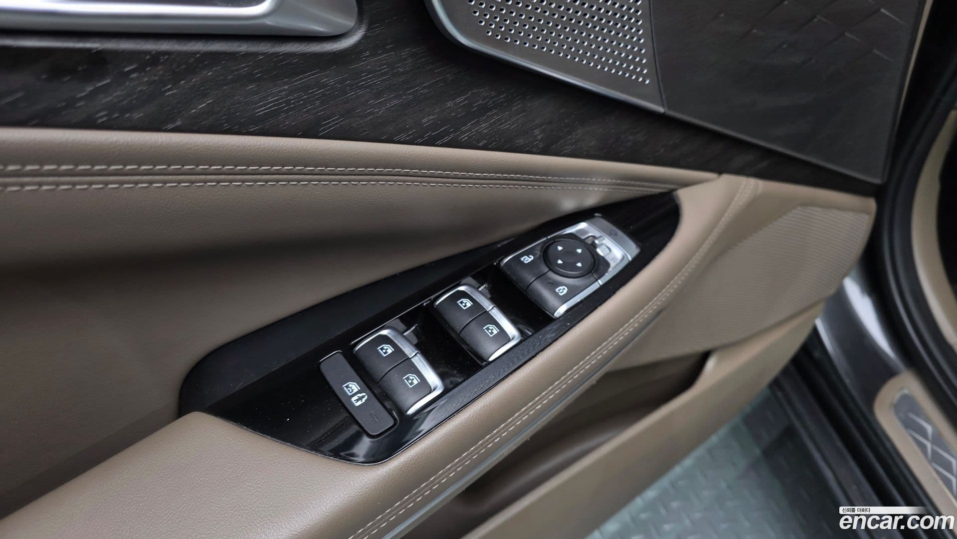 Main__Slider__Photo:K8 Kia 2022.2-27
