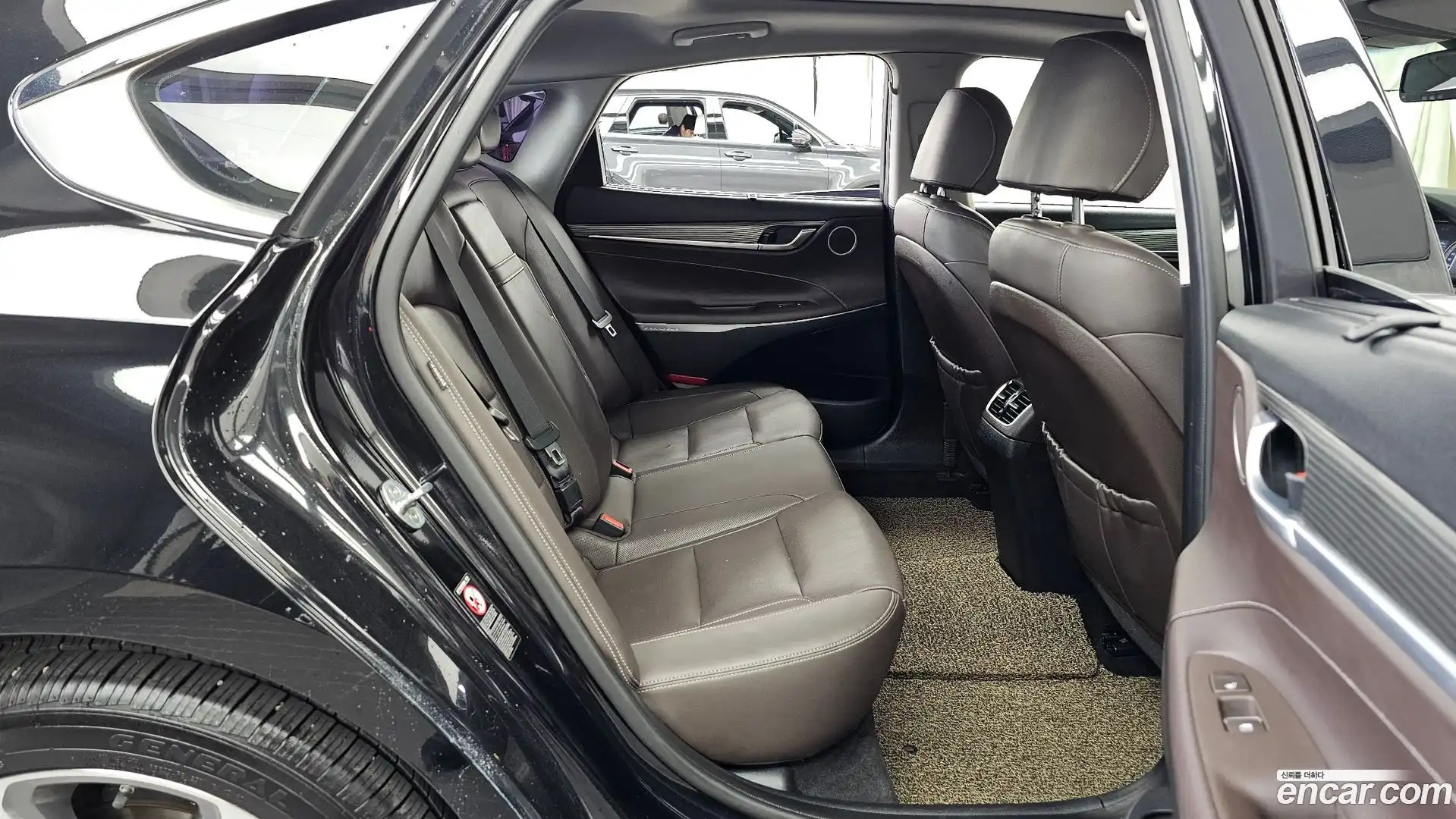 Grandeur Hyundai 2017.0-OPTION-016